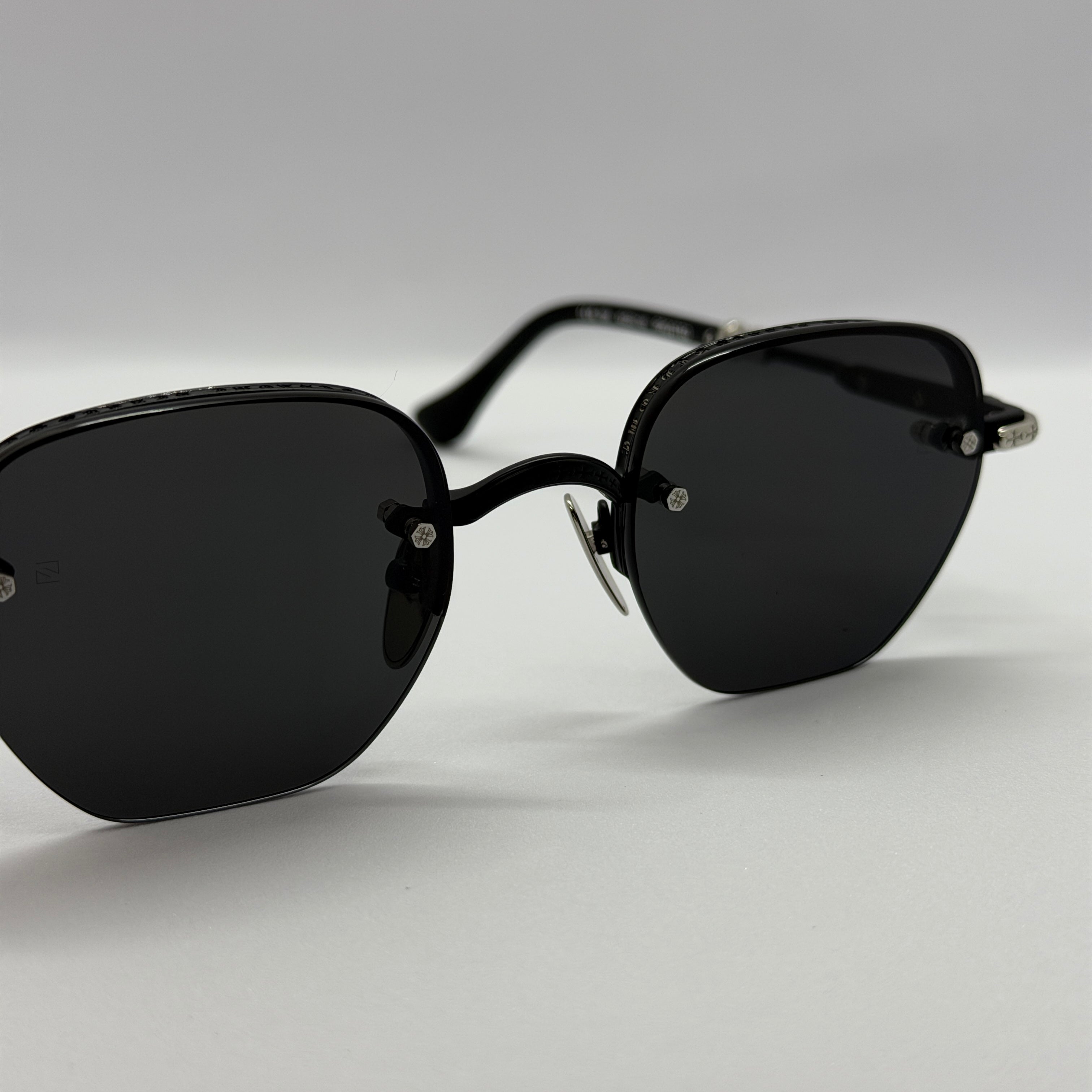 модел Verti Black
