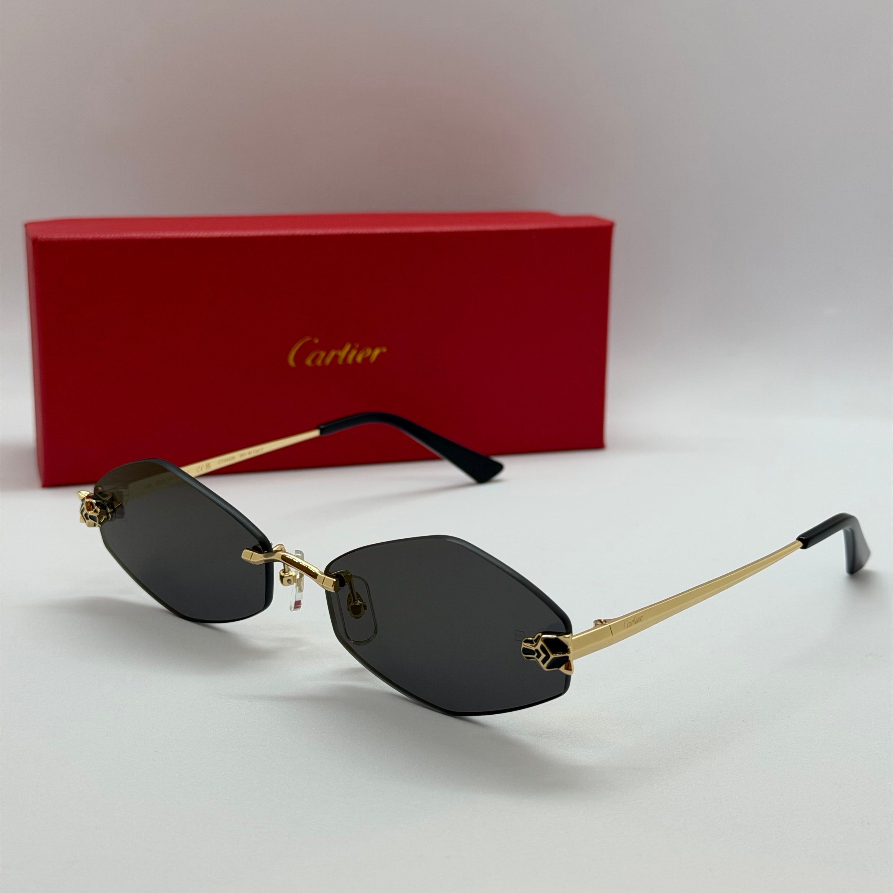 модел Panthere Black