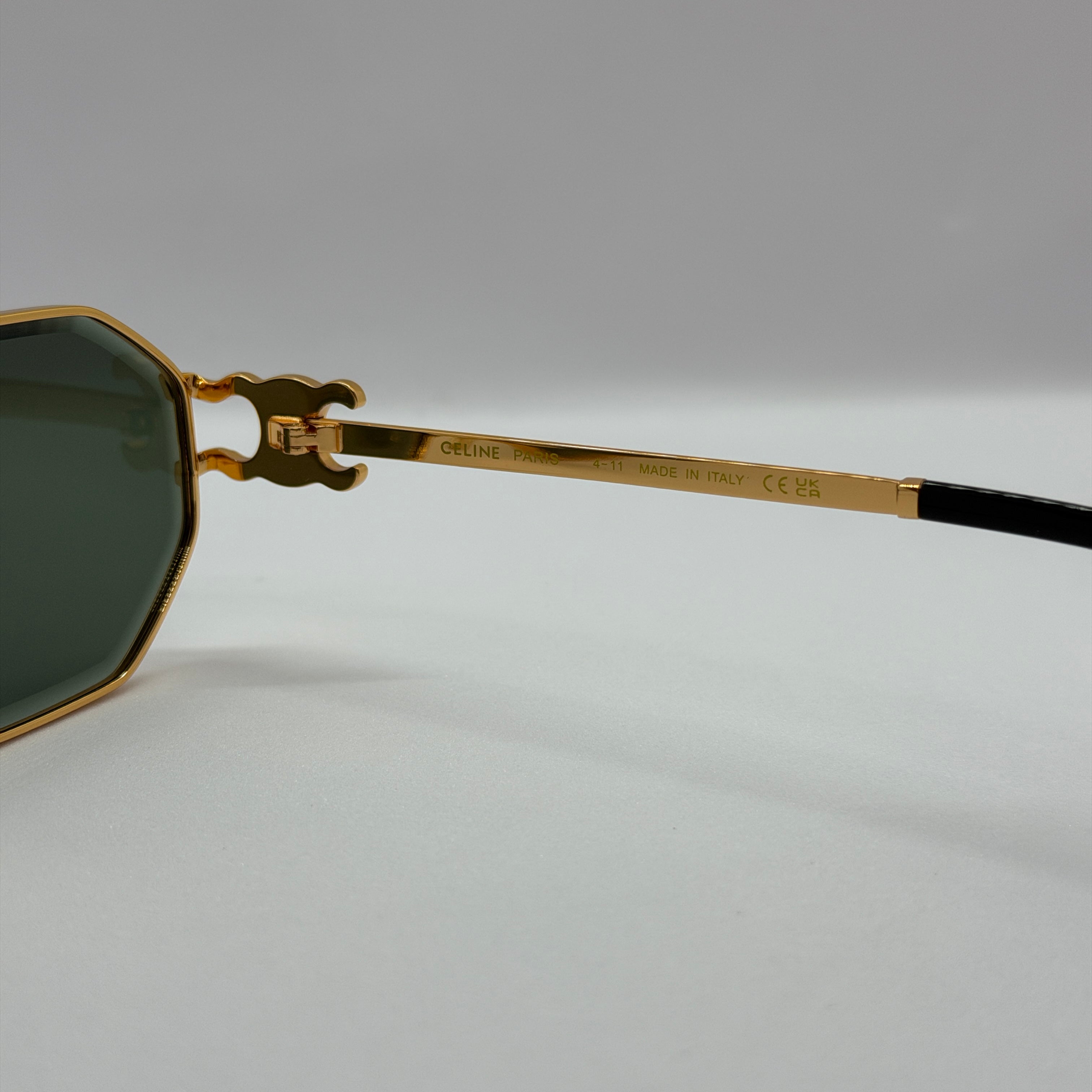 модел Frame 42 Green