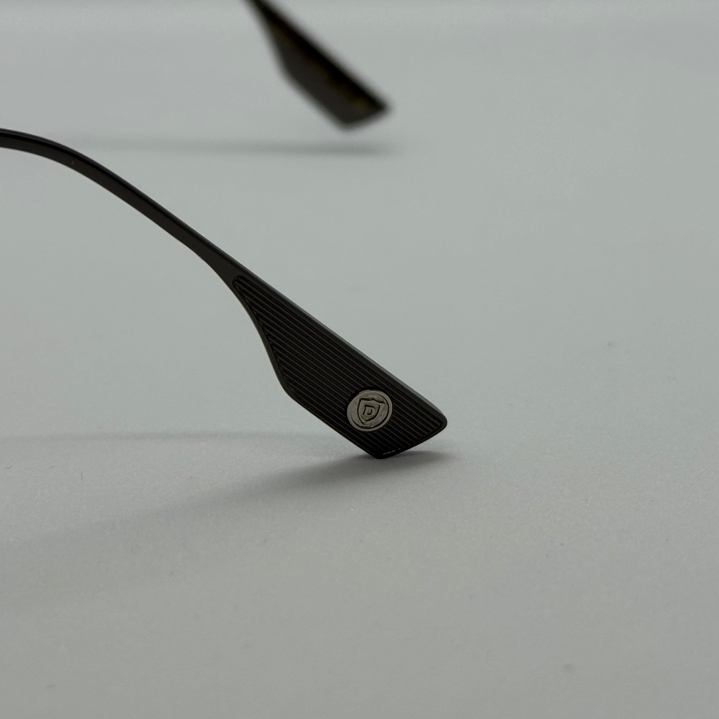 модел Gladiator