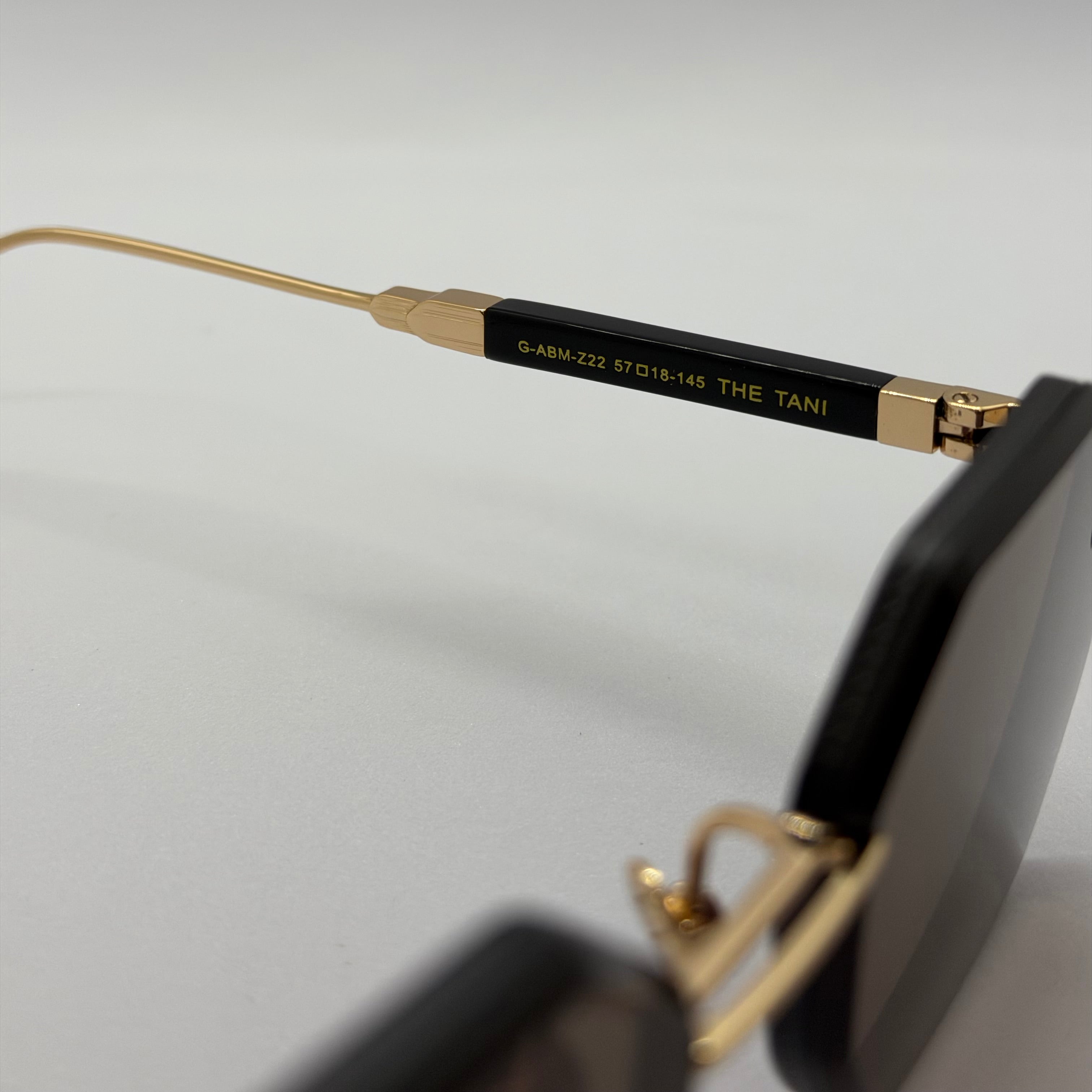 модел Diplomat Gold