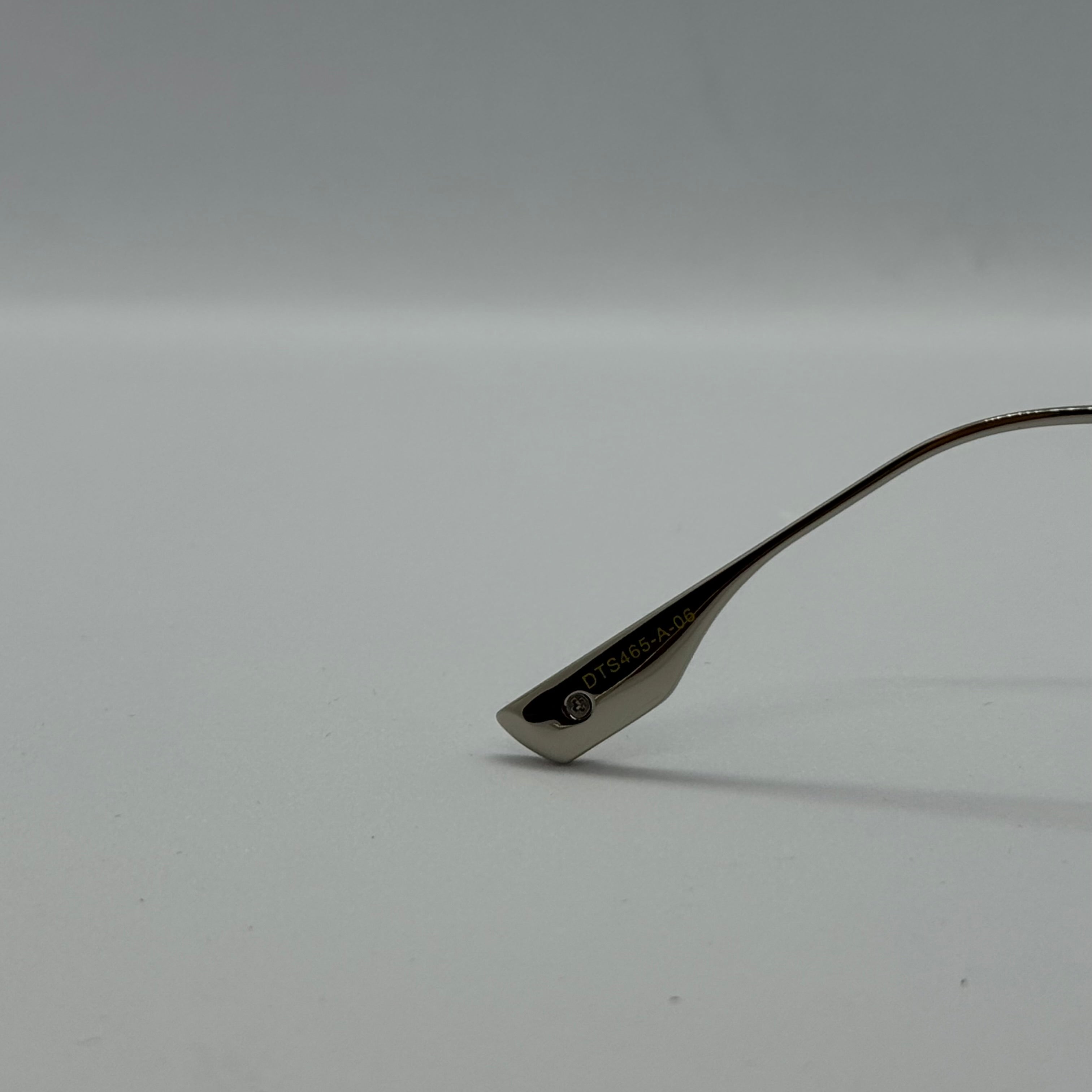 модел Gladiator Light