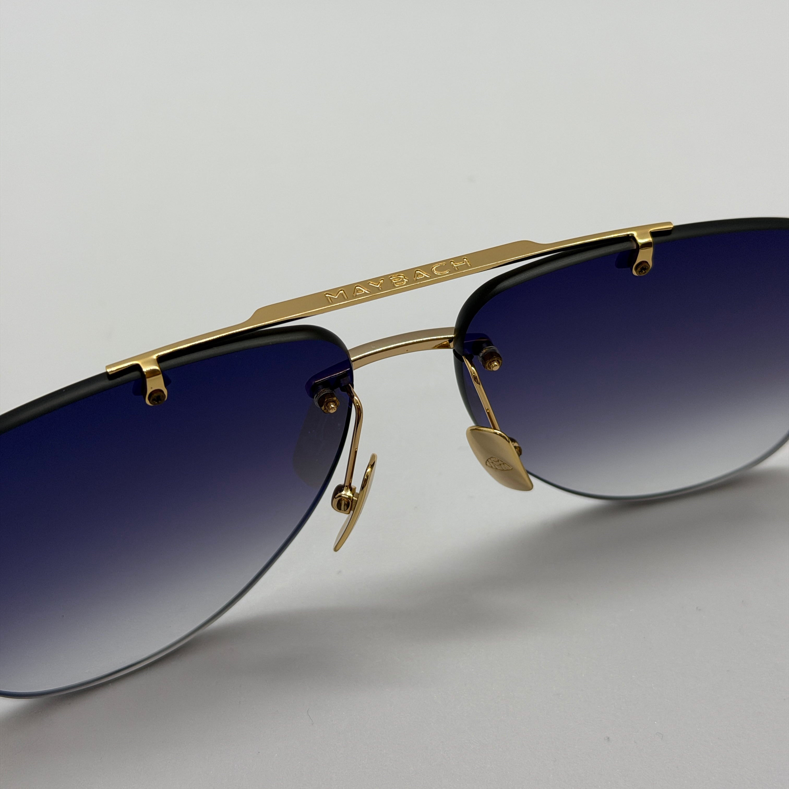 модел MayFair Gold