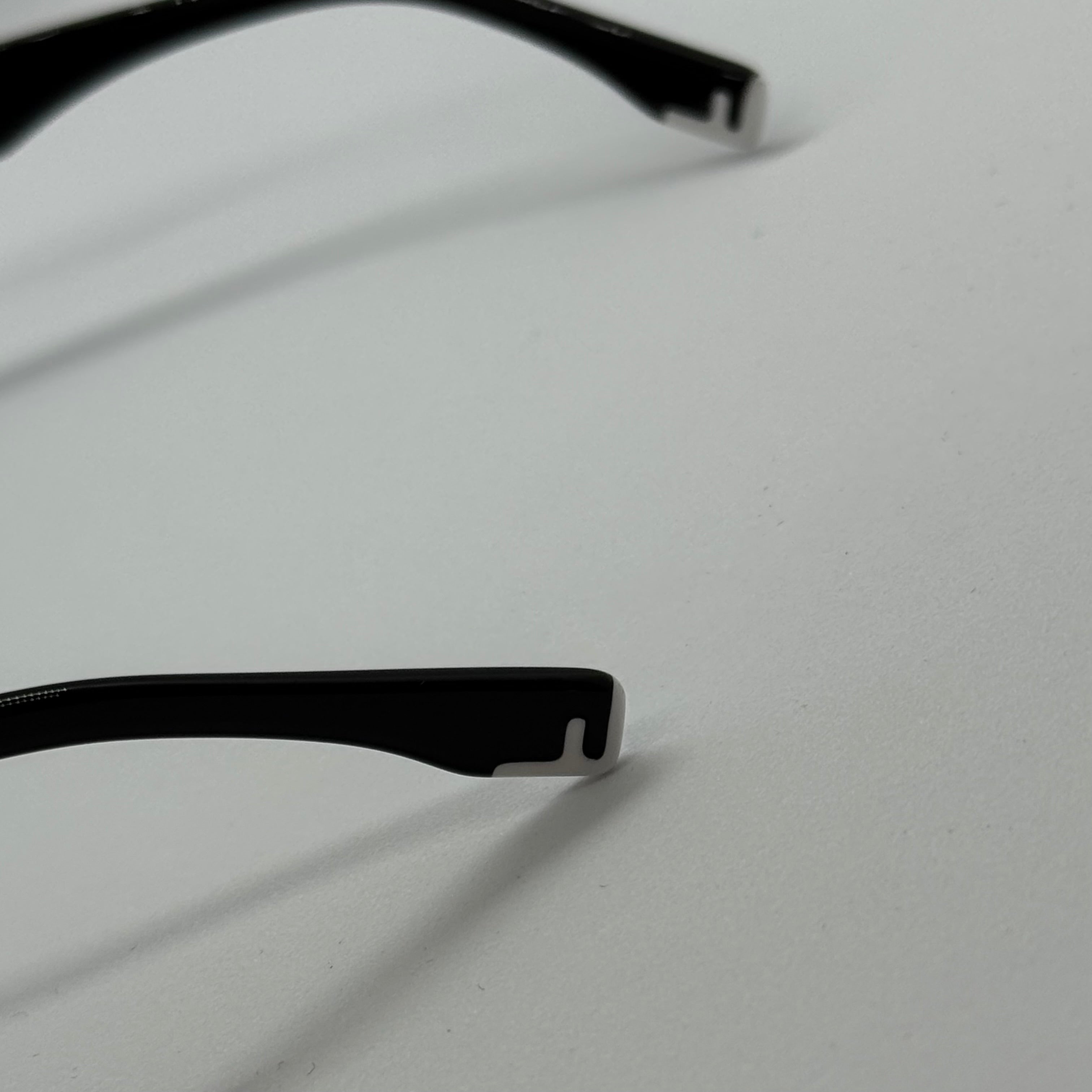 модел Black Cut