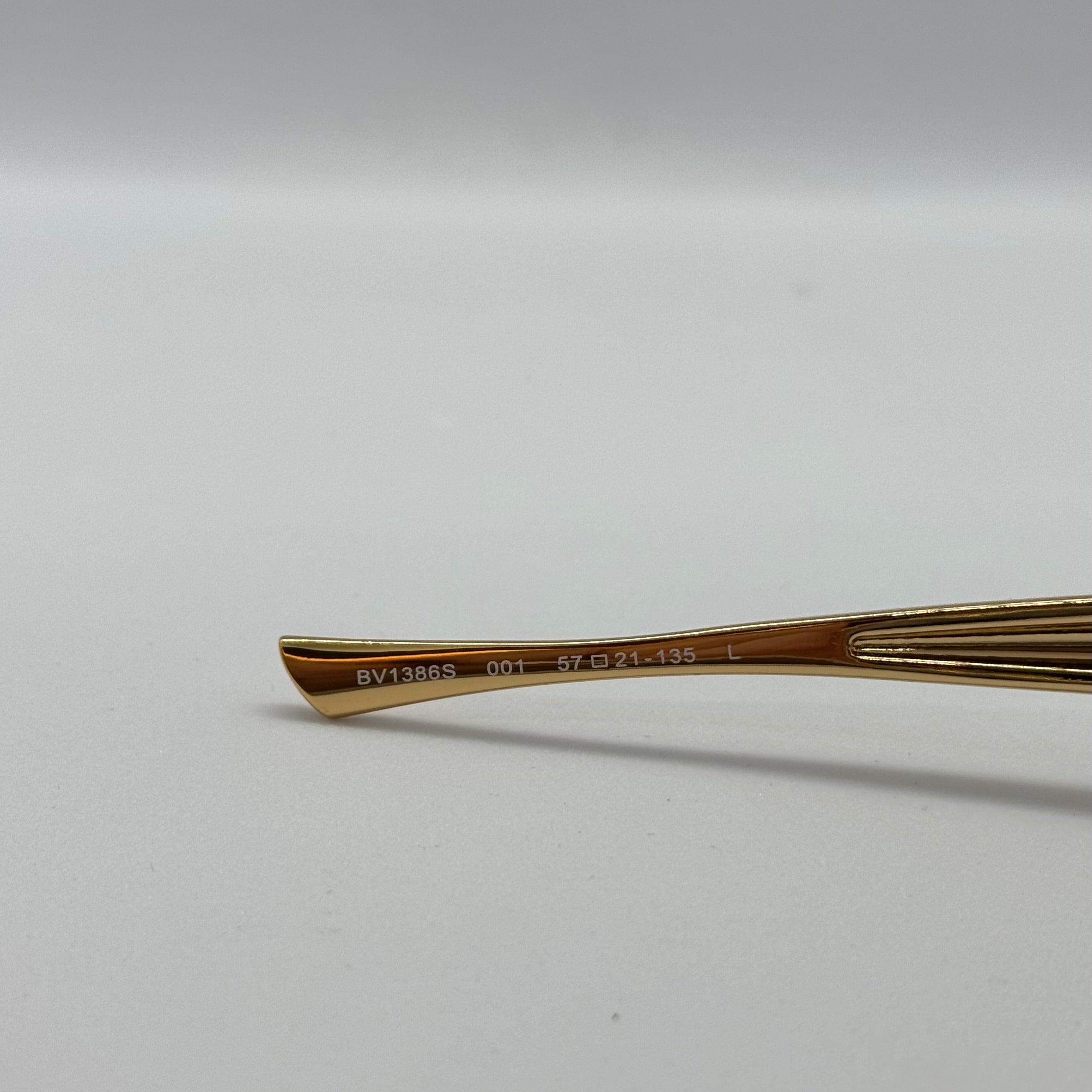 модел Moorona Brown