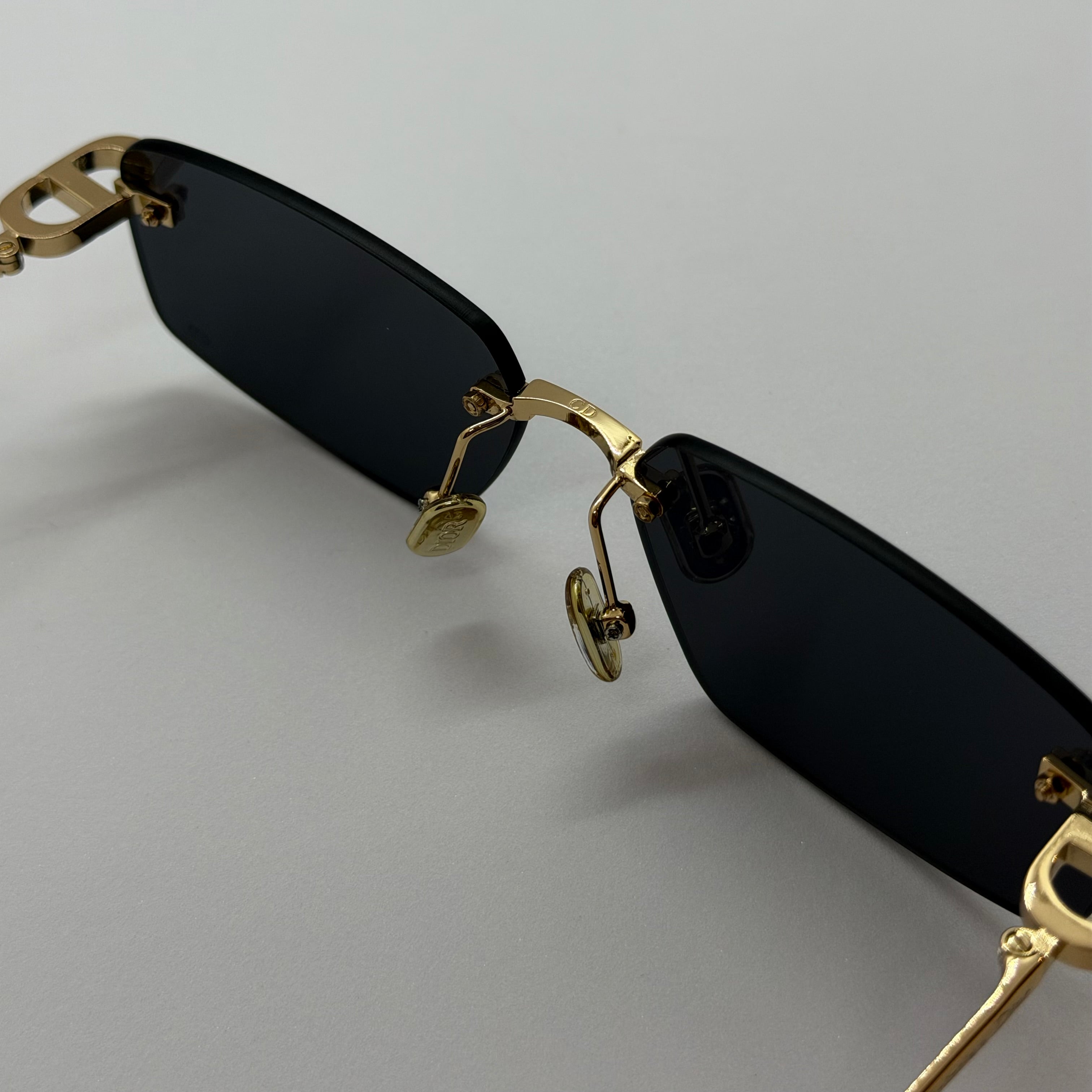 модел Charming Black