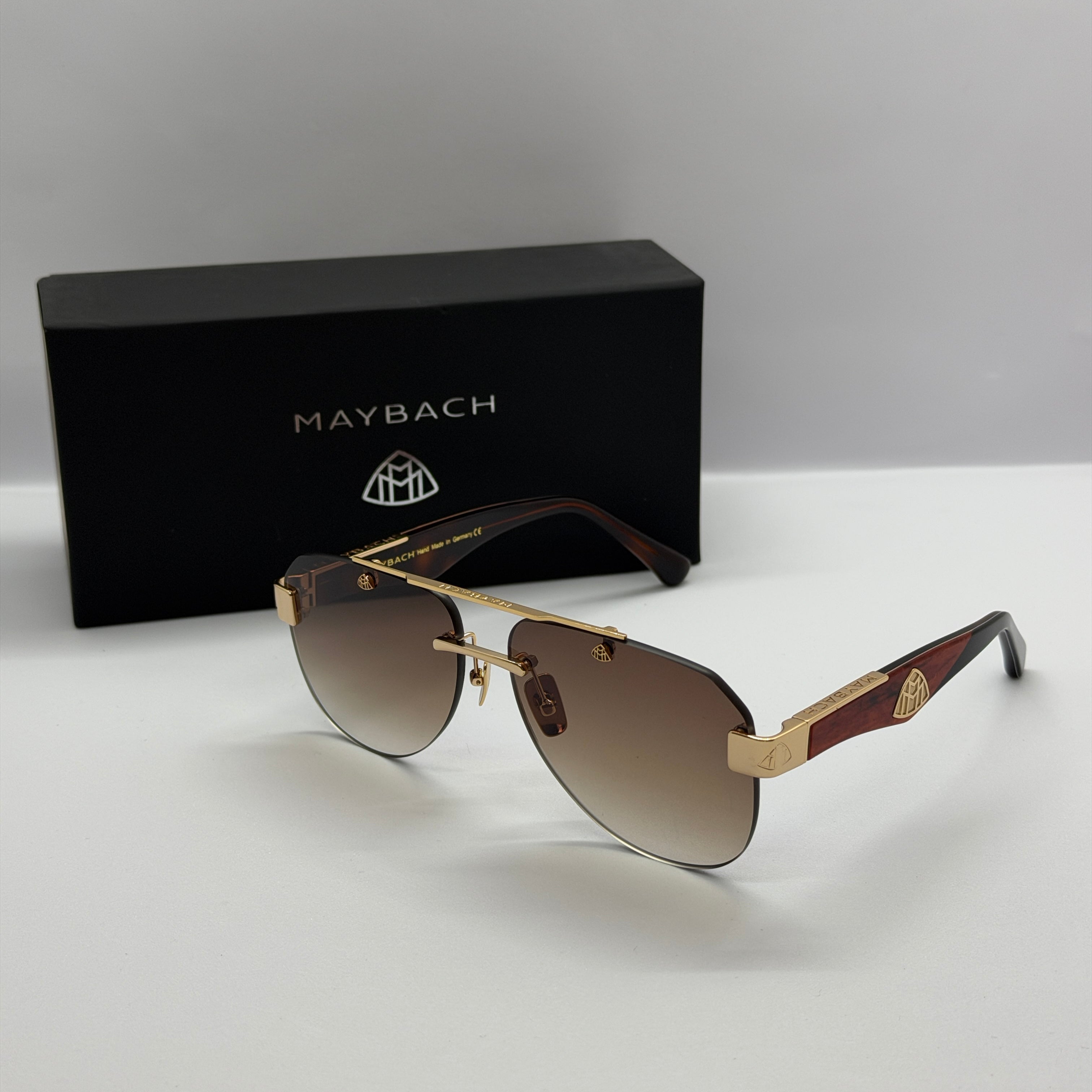 модел MayFair Brown