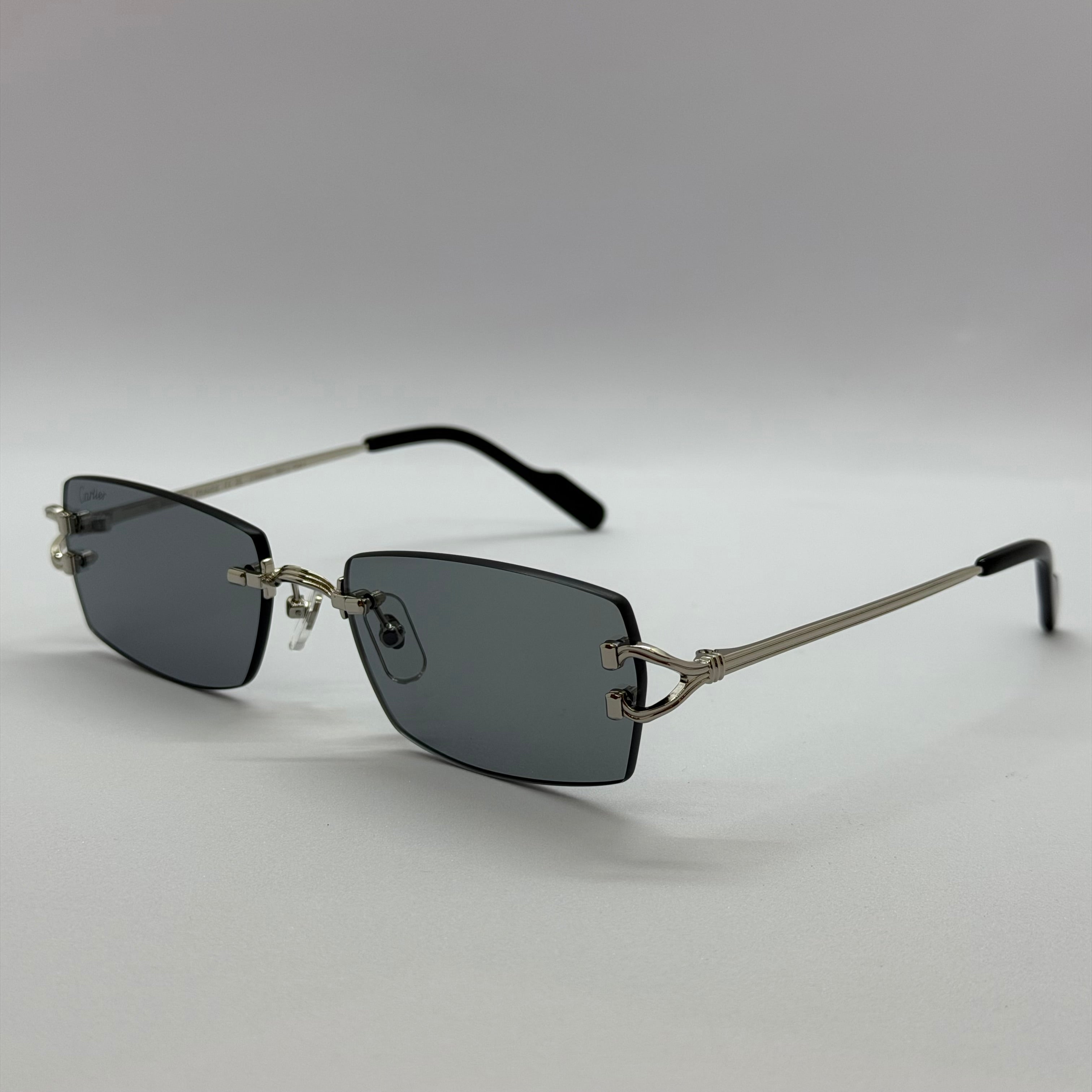 модел Bond Silver