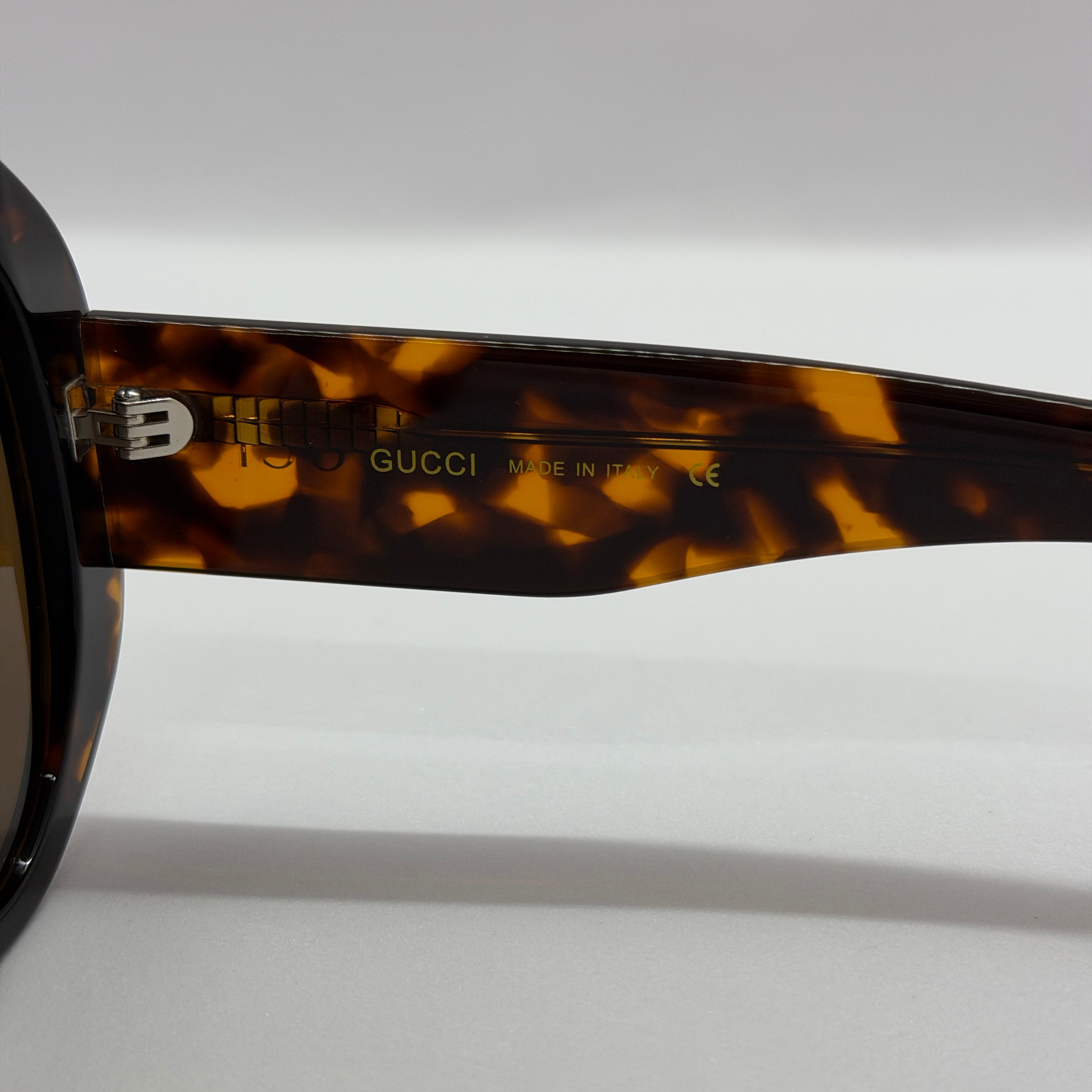 модел Glare Brown