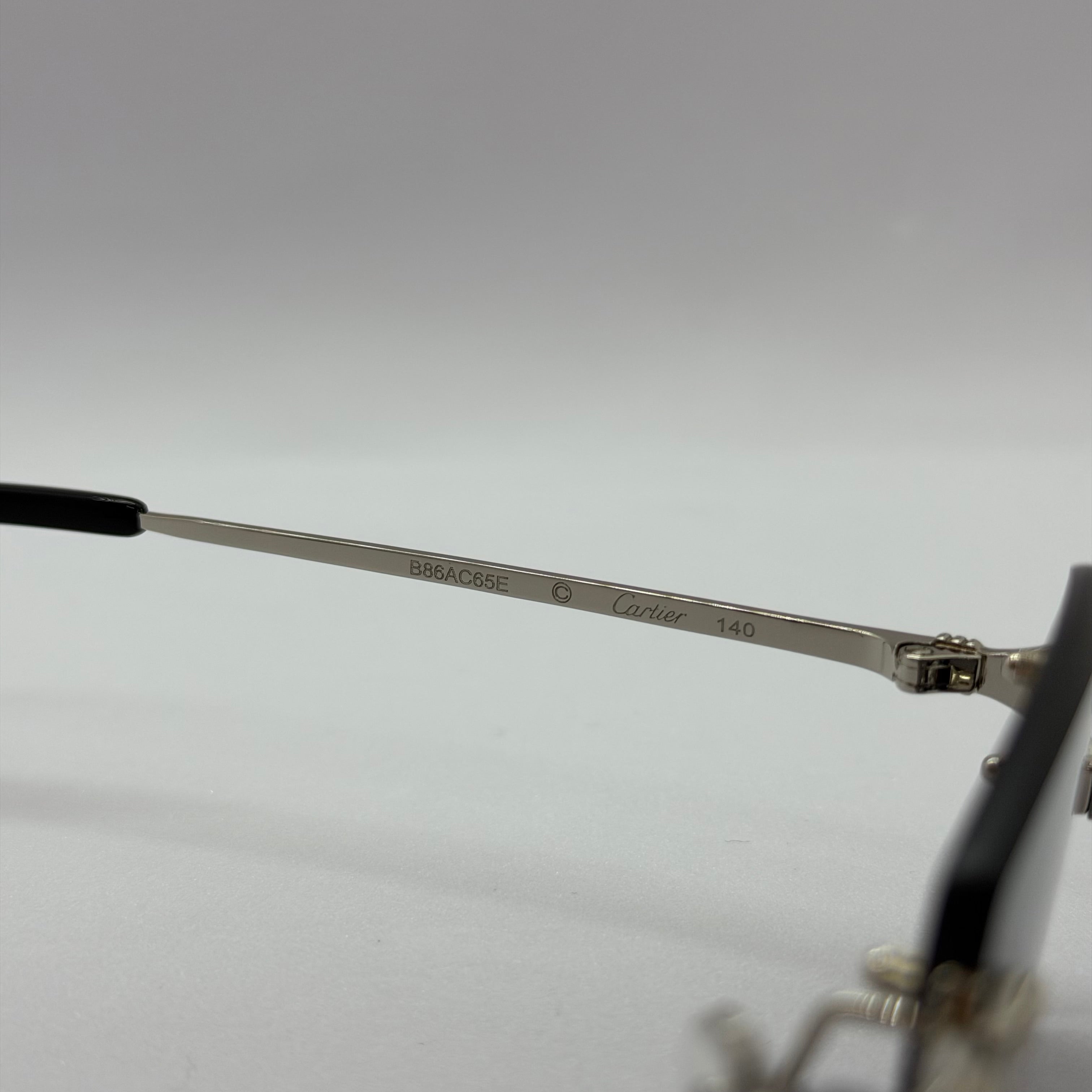 модел Bond Silver