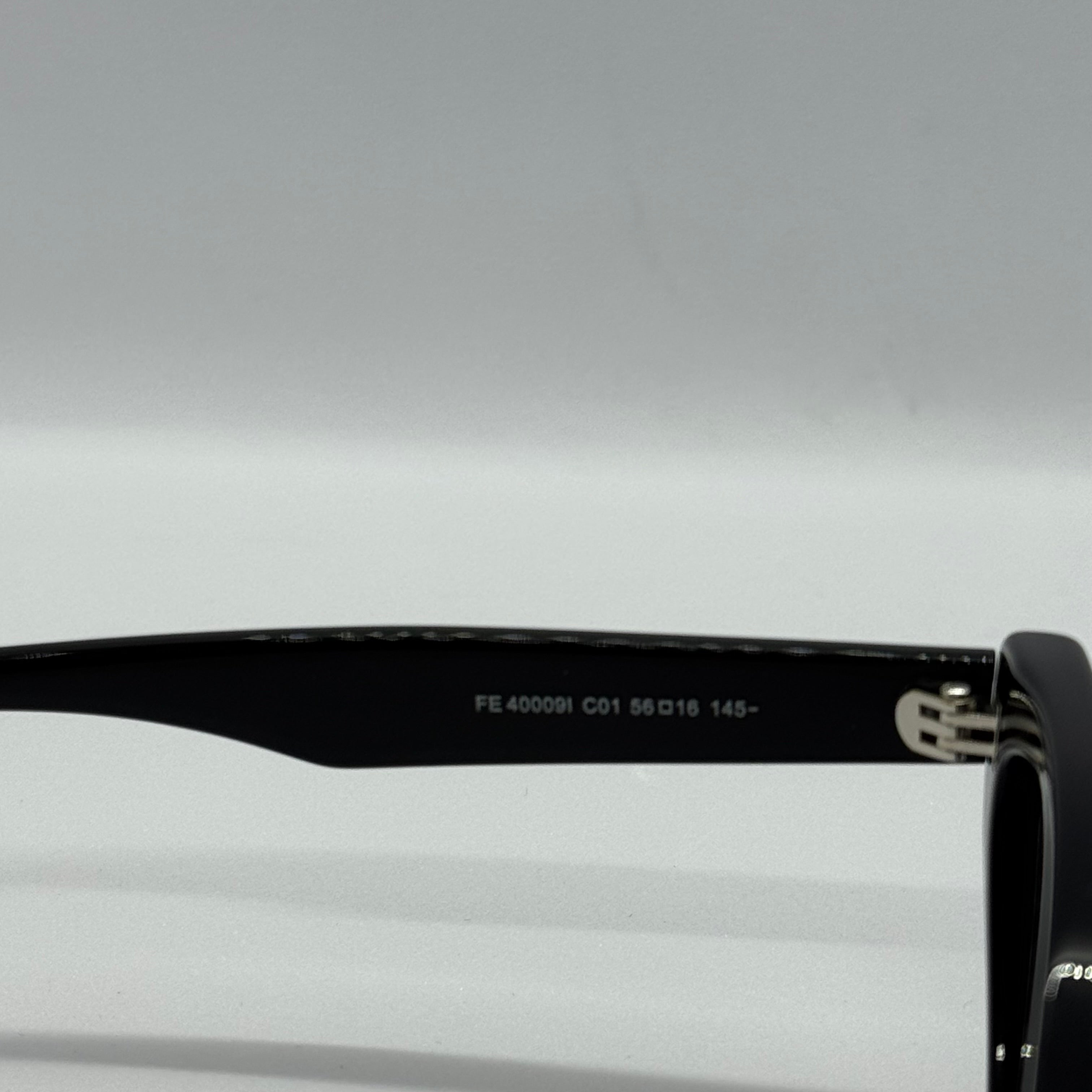 модел Black Cut