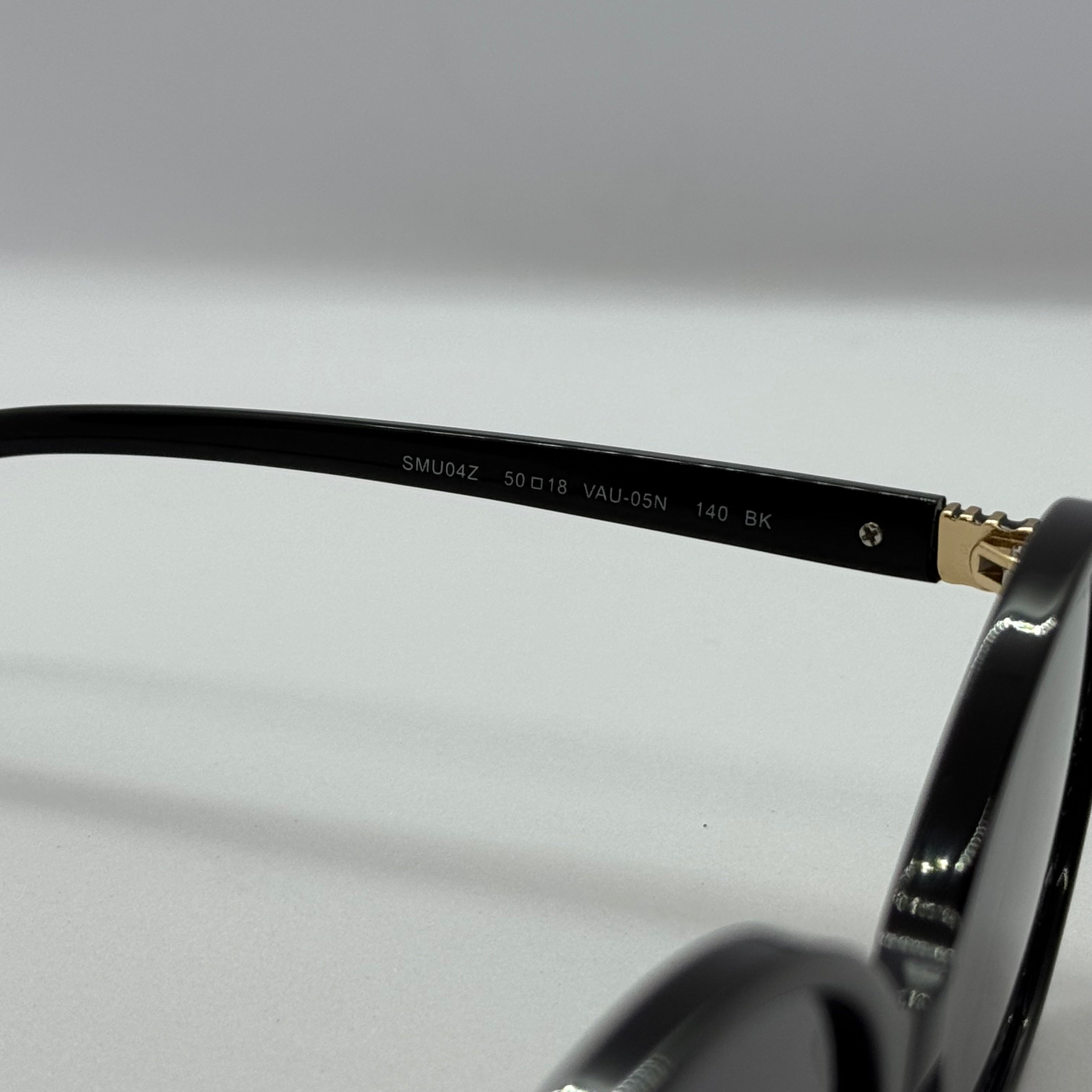 модел Ivory Black