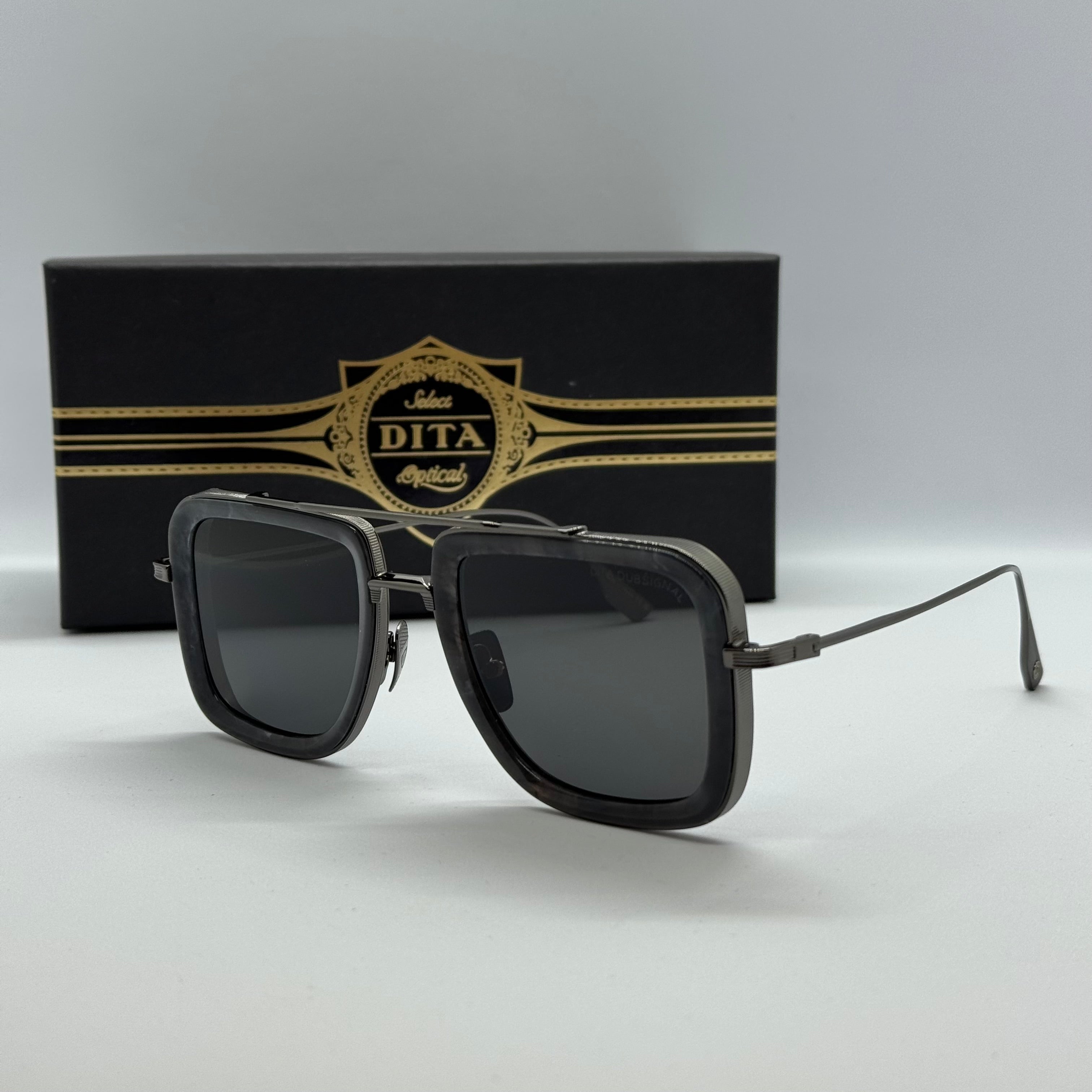 модел Gladiator