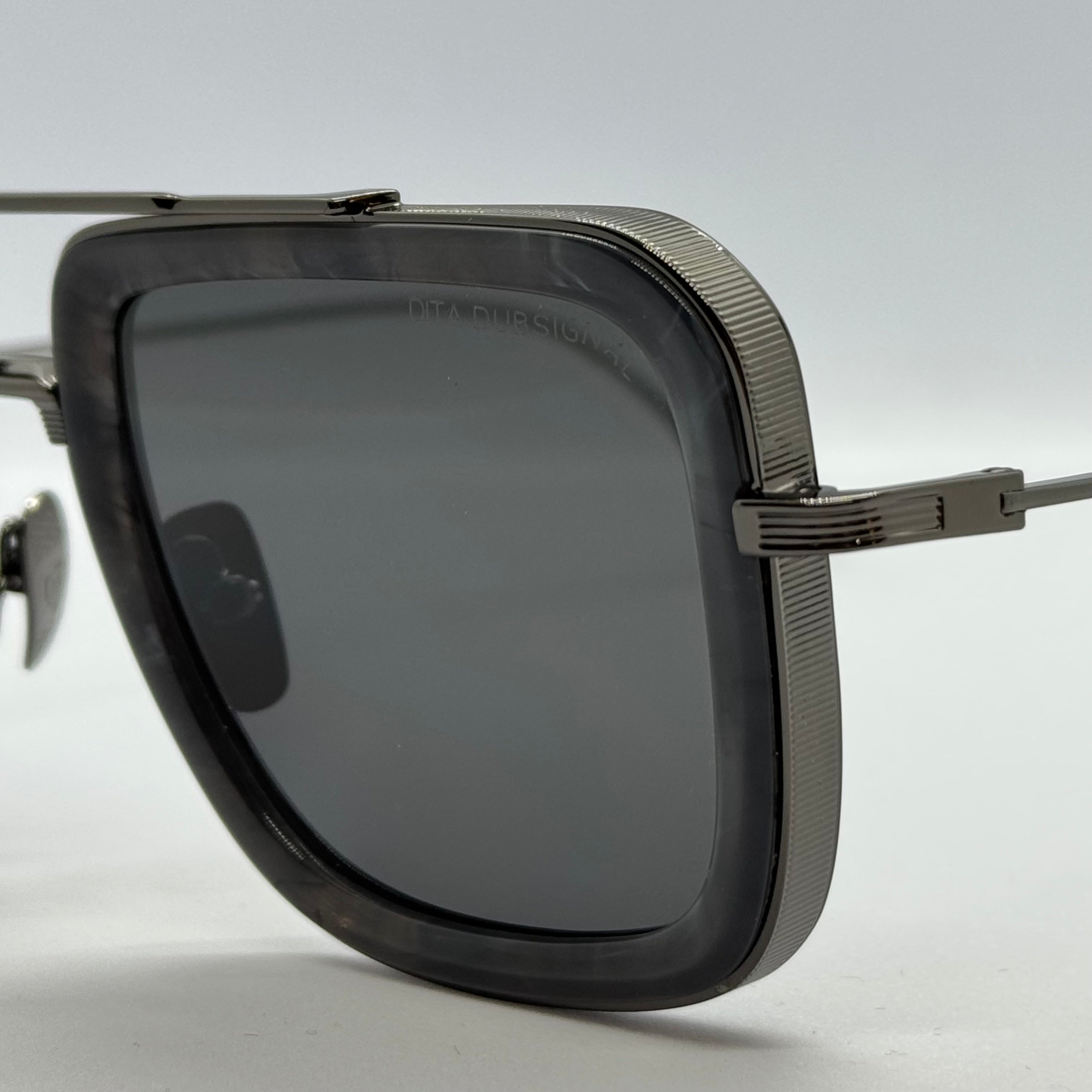 модел Gladiator