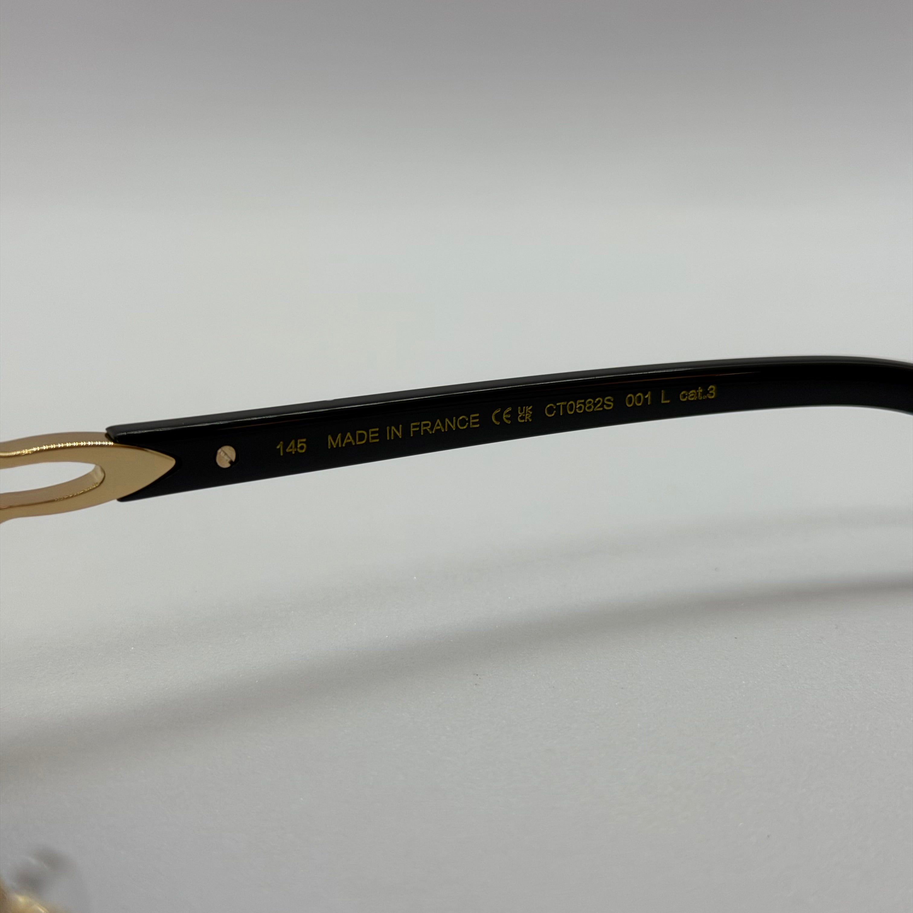 модел Cuso Black