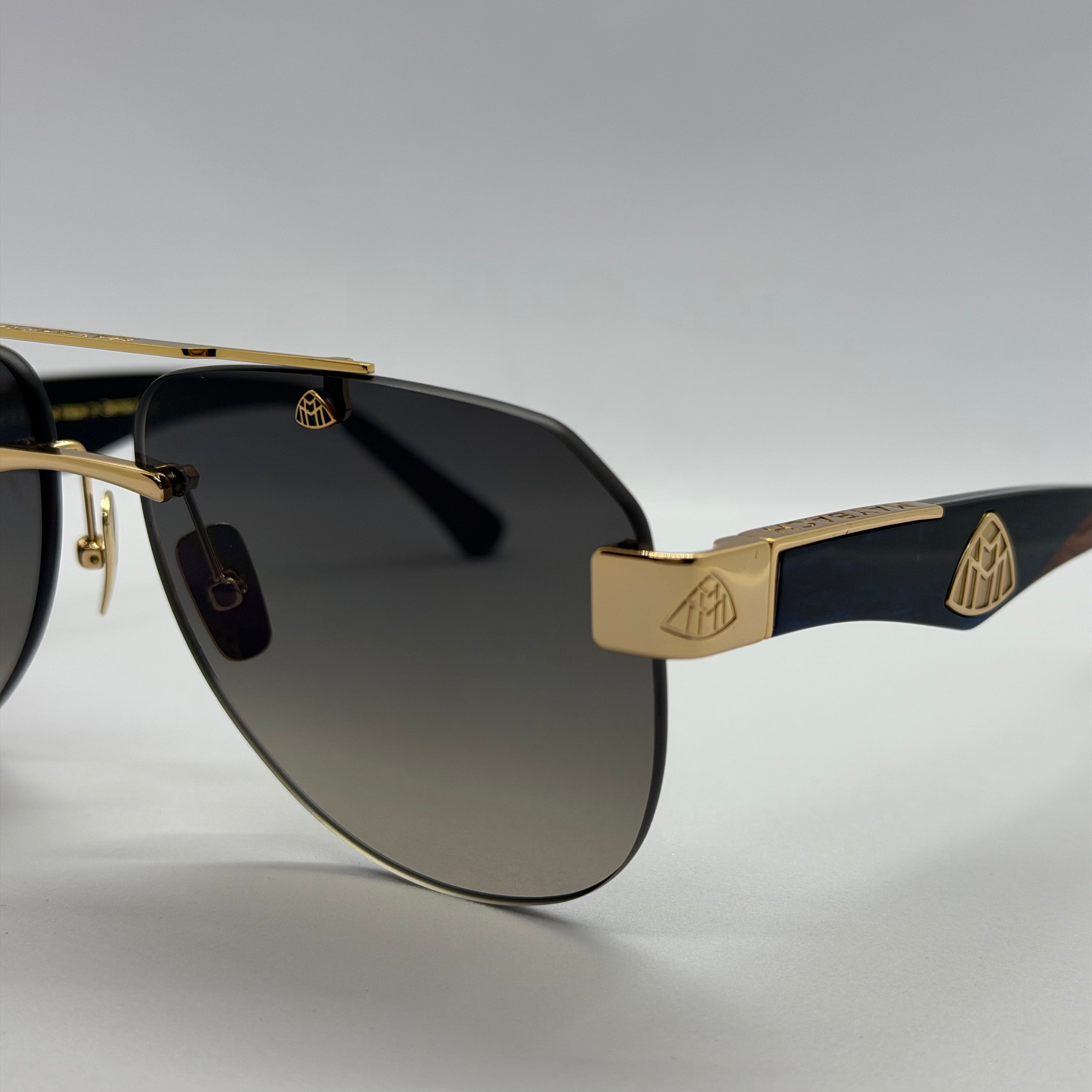 модел MayFair Gold
