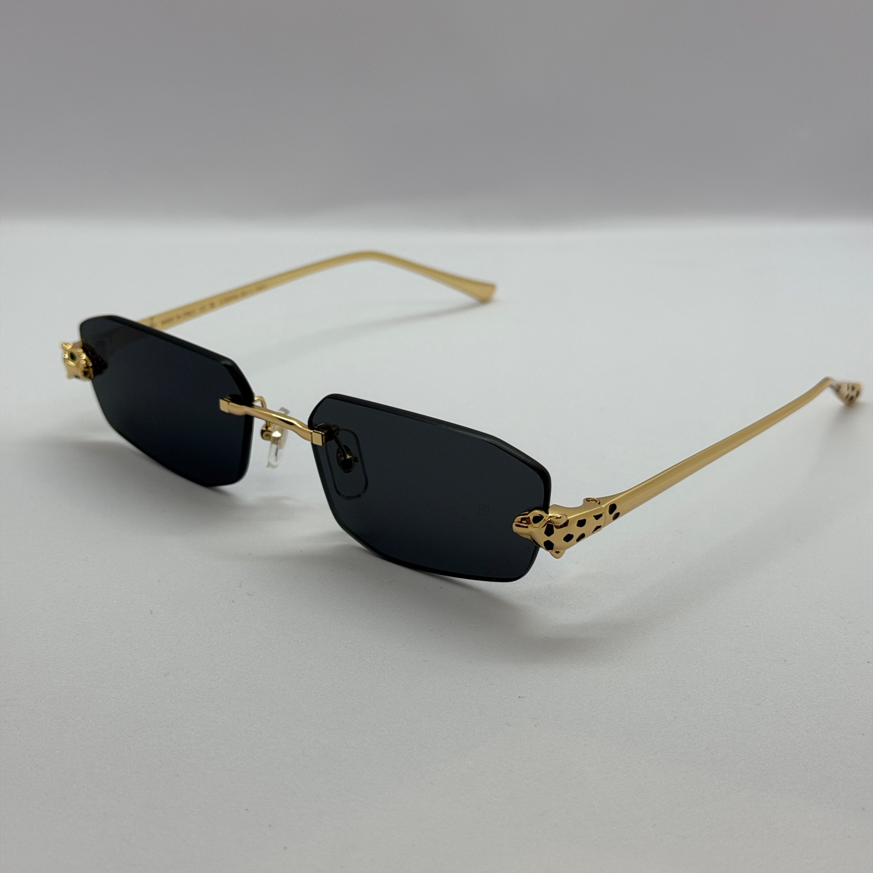 модел Pelazo Black