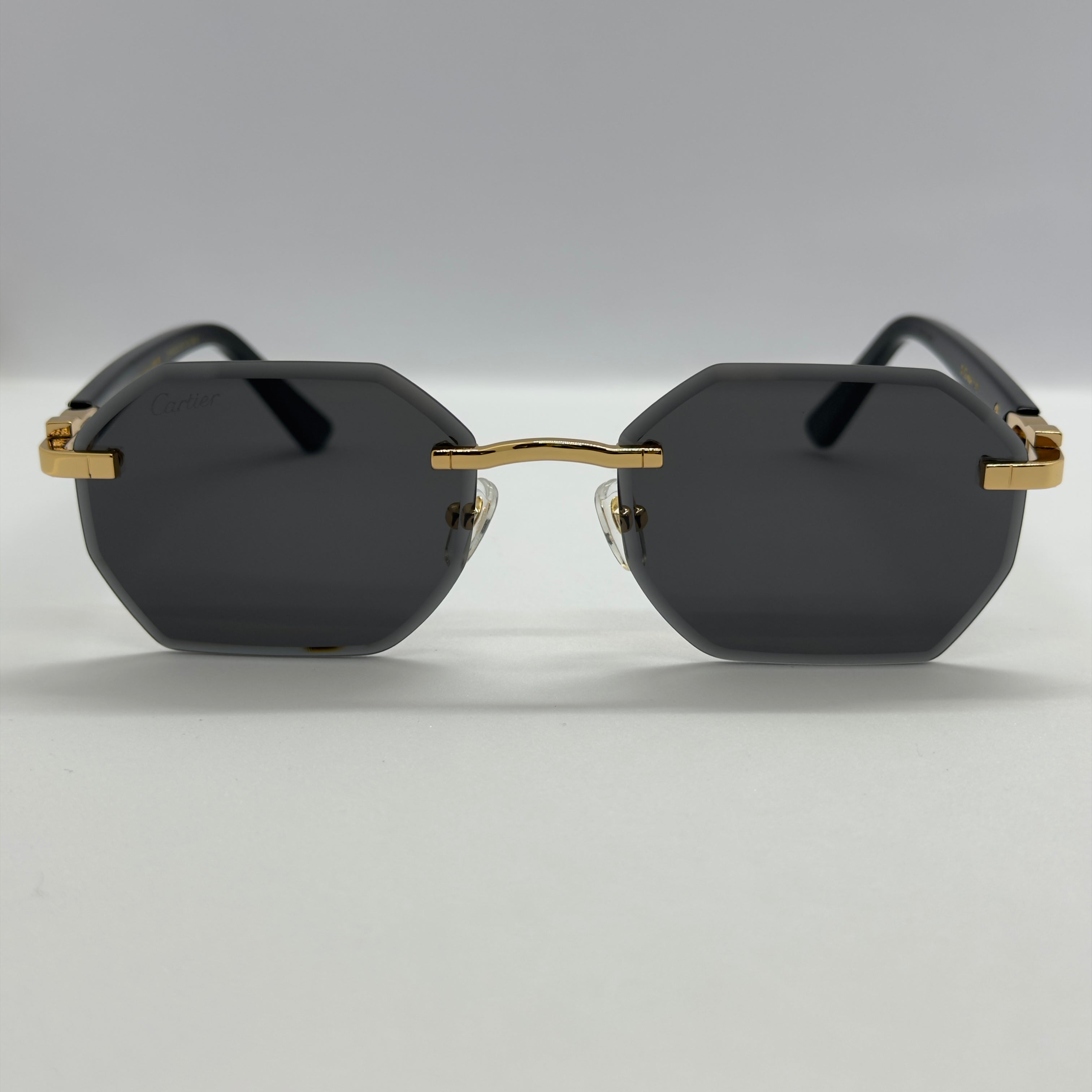 модел Astra Gold