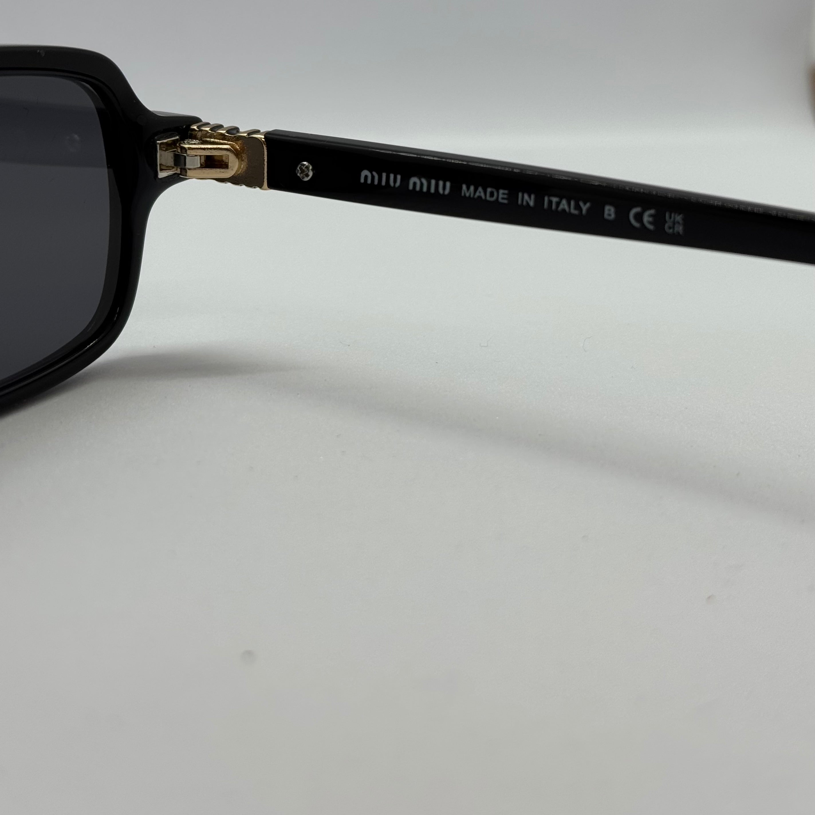 модел Noiris Black