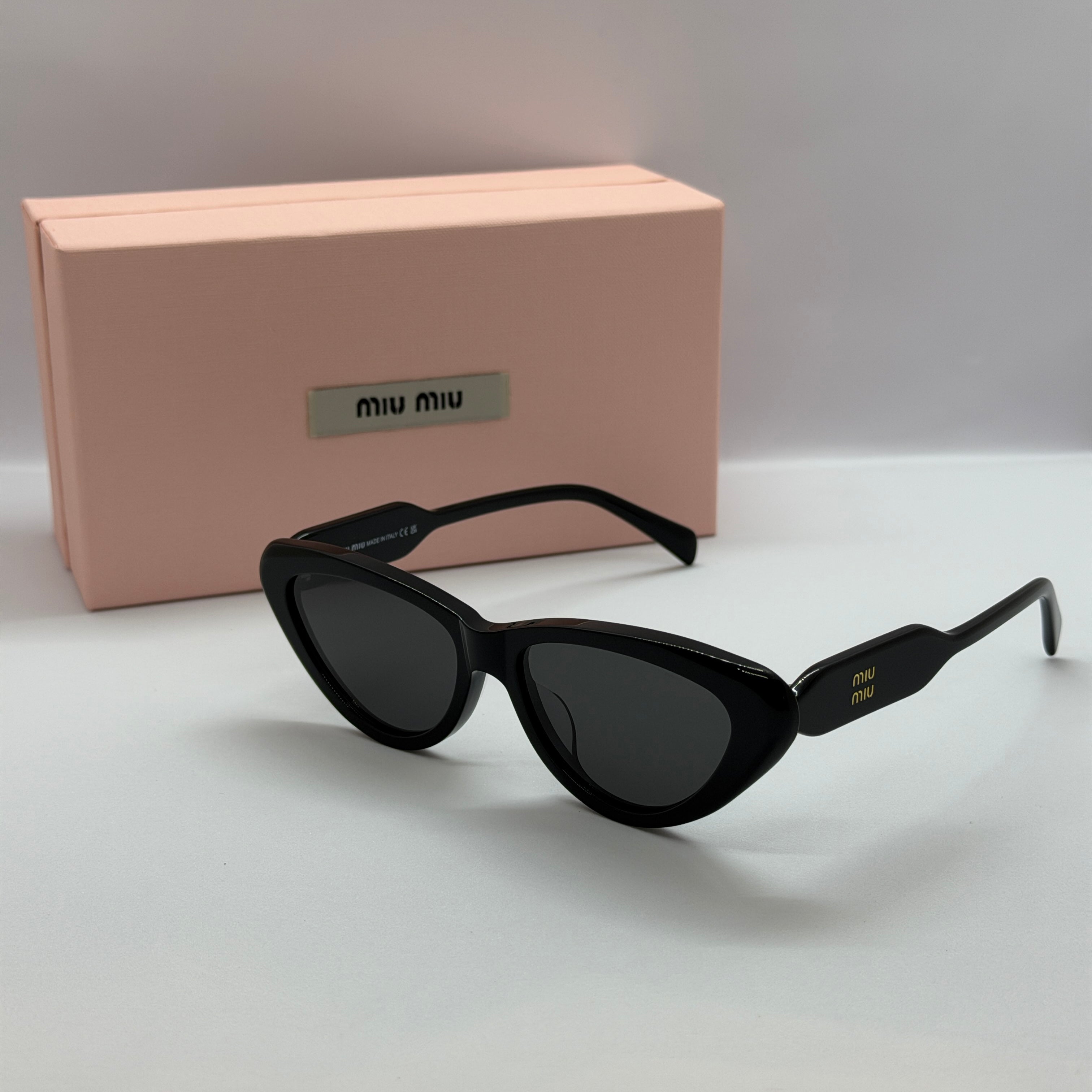 модел Zaya Black
