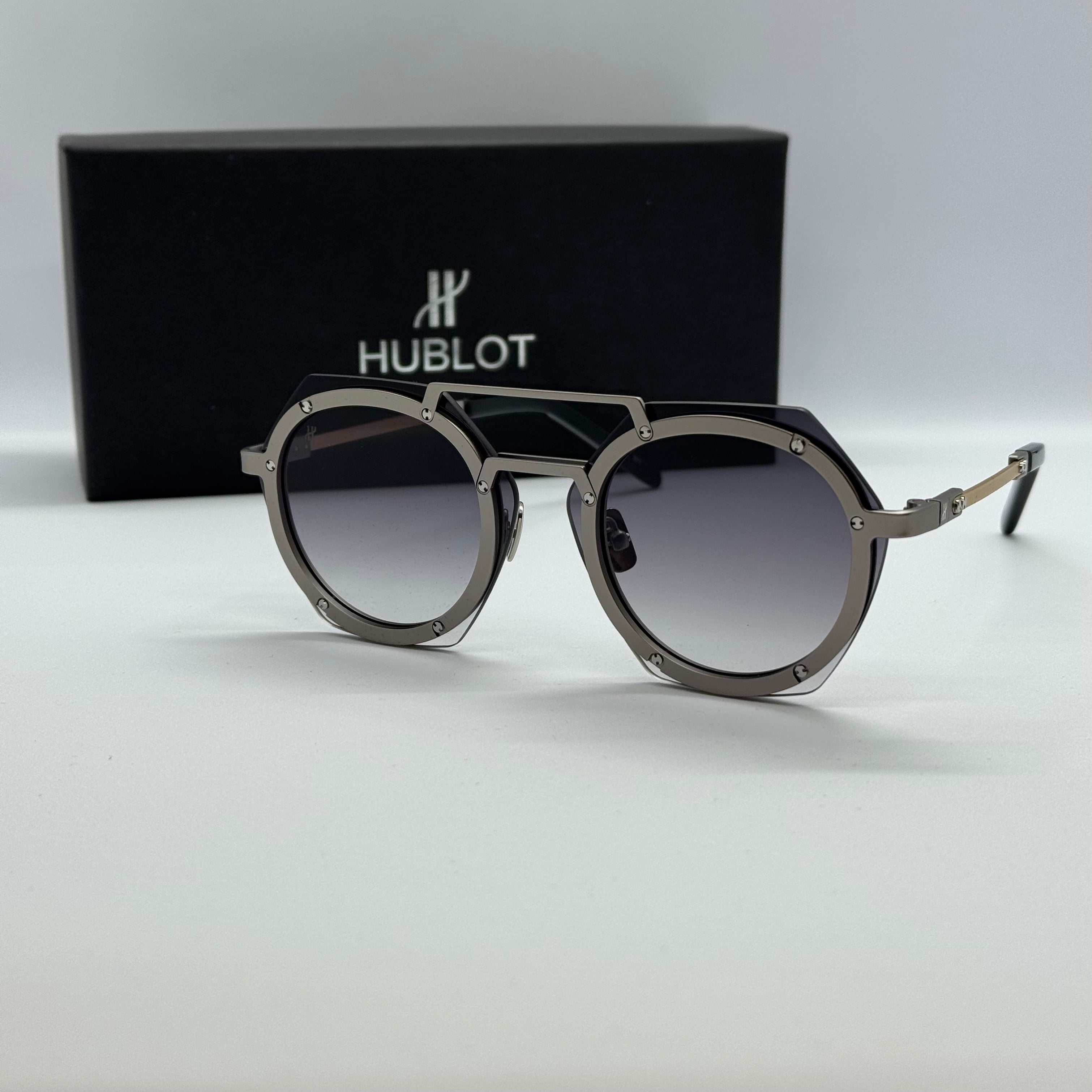 модел Lenses Light