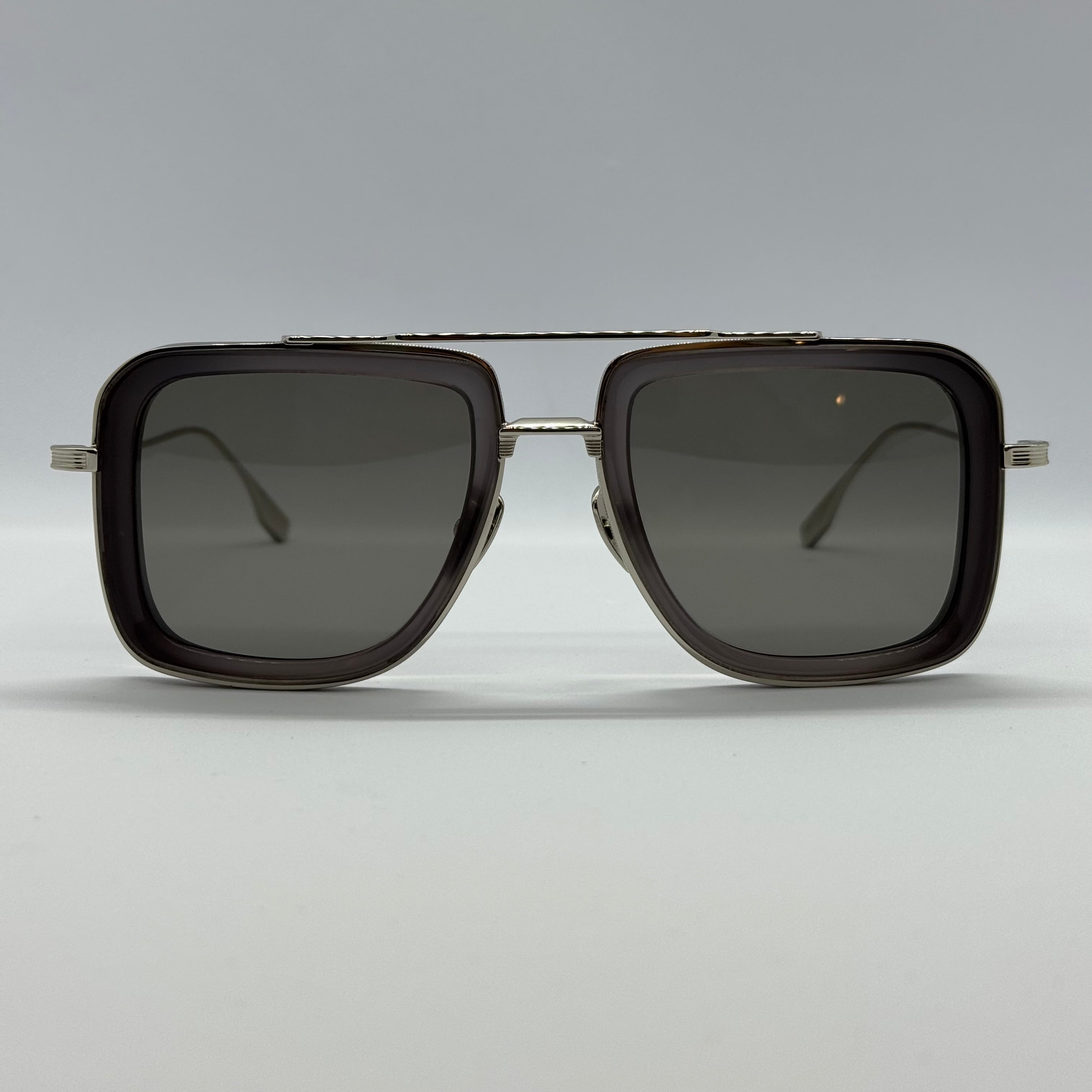 модел Gladiator Light