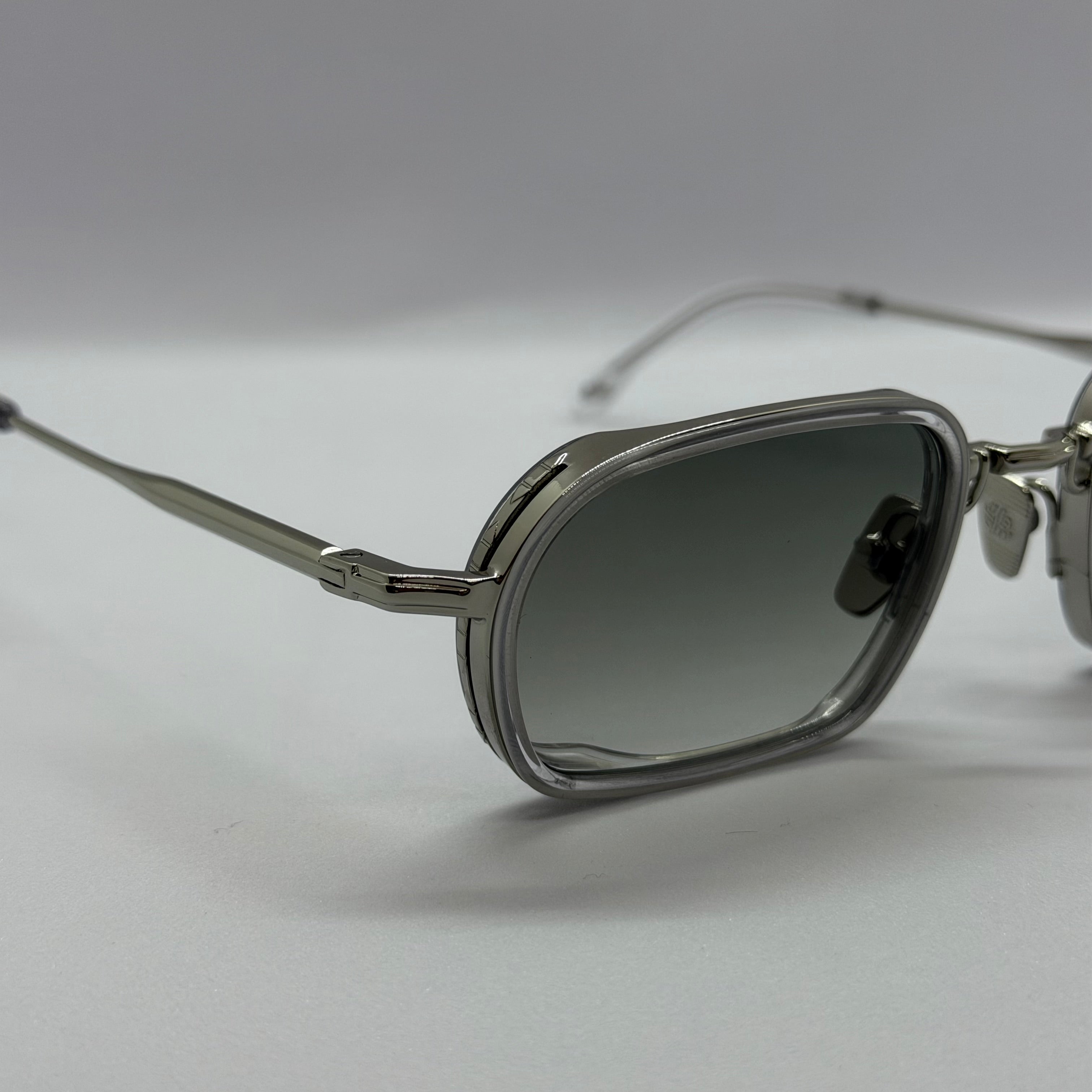 модел Anima Silver