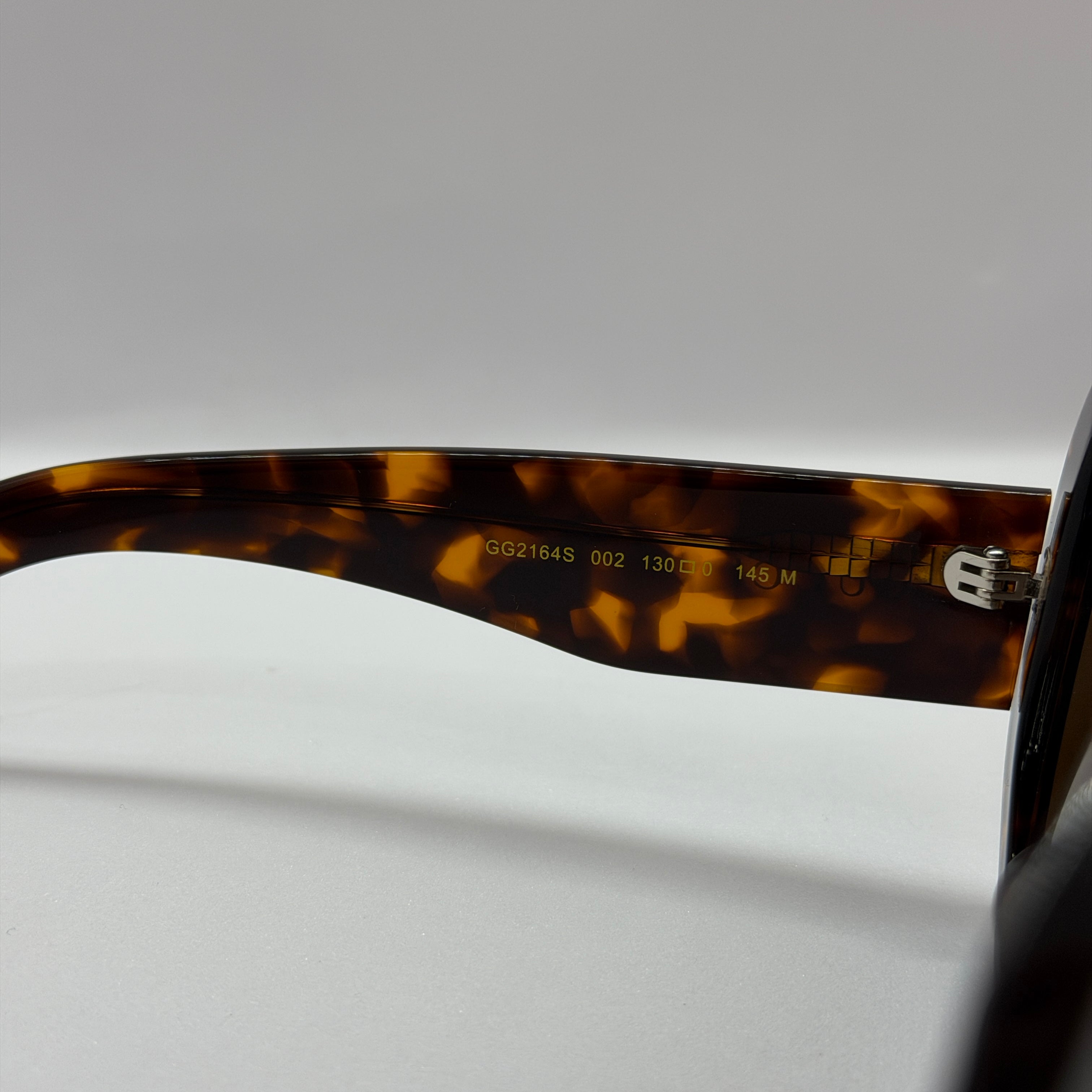 модел Glare Brown