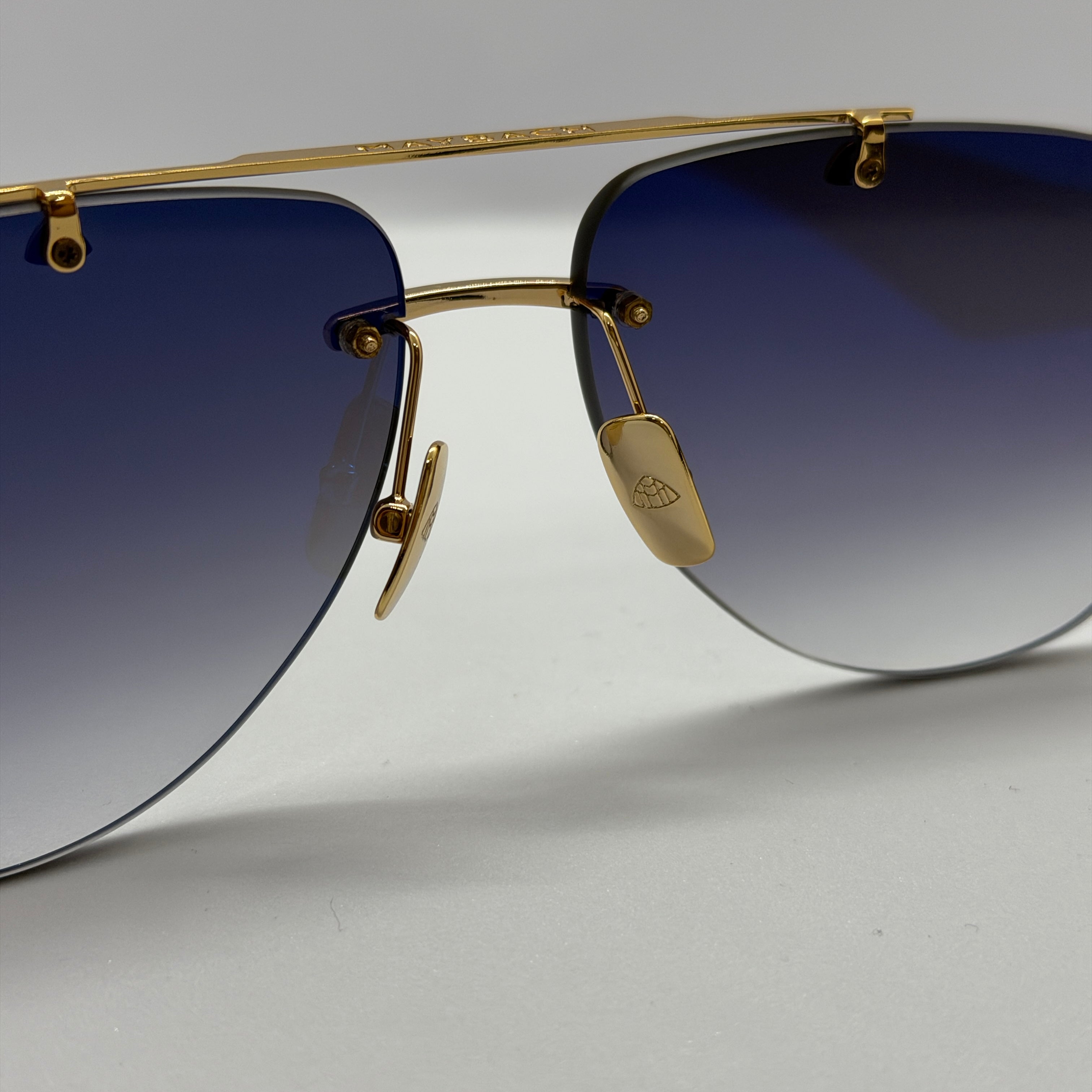 модел MayFair Gold