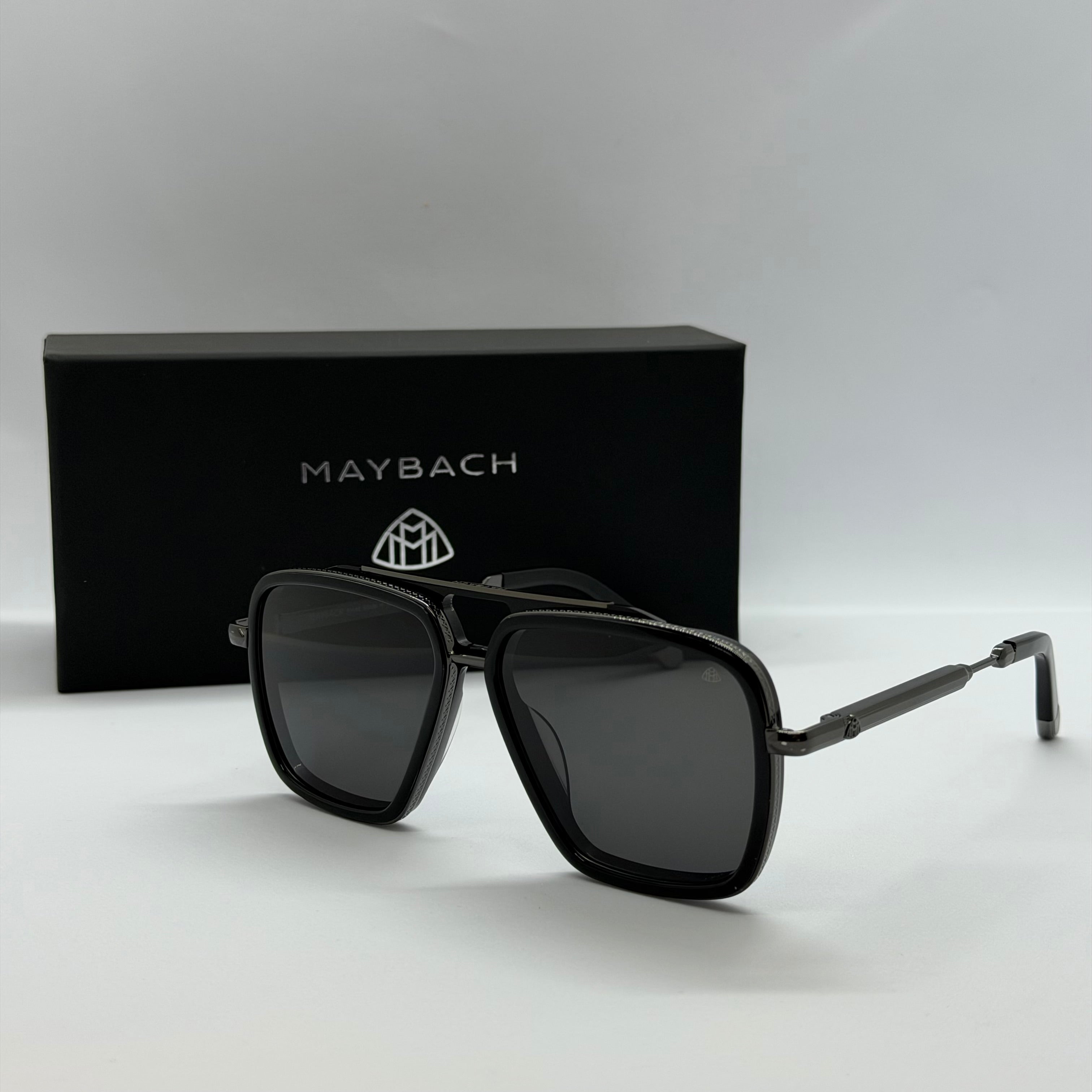 модел MayLight Black