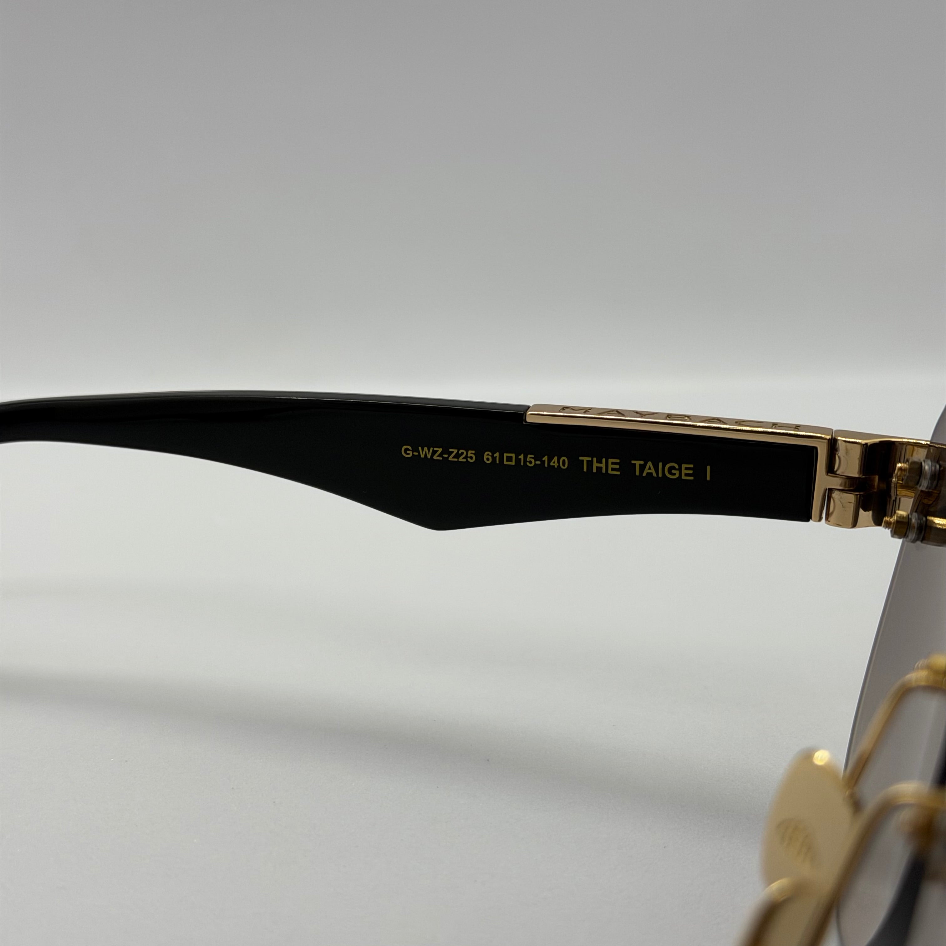 модел MayFair Gold