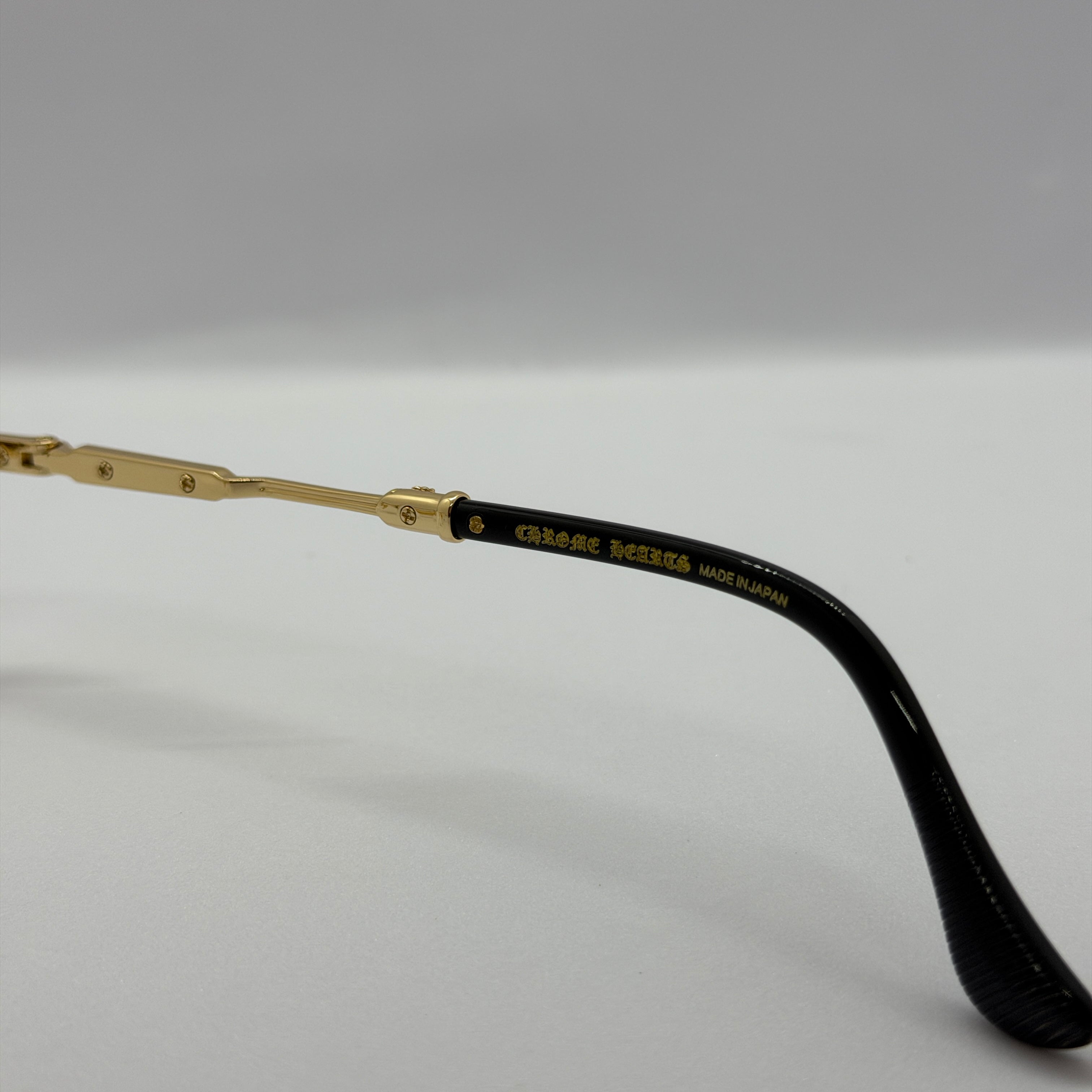 модел Verti Transparent Gold
