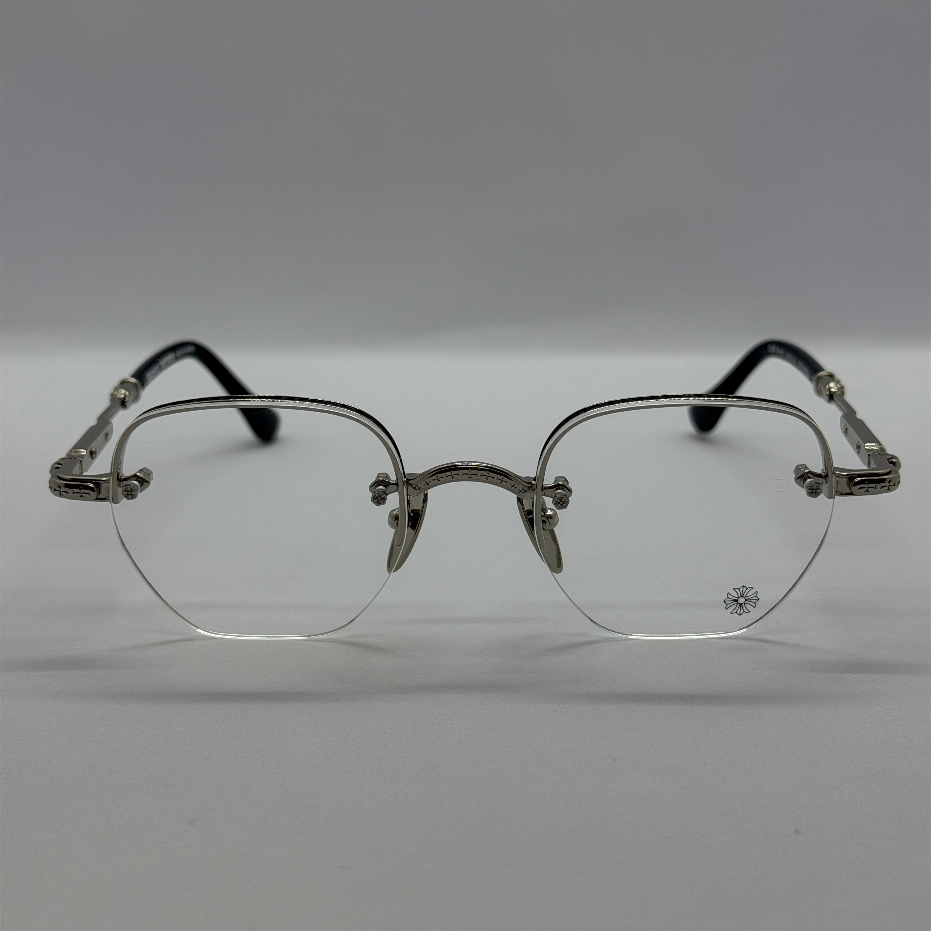 модел Verti Transparent Silver