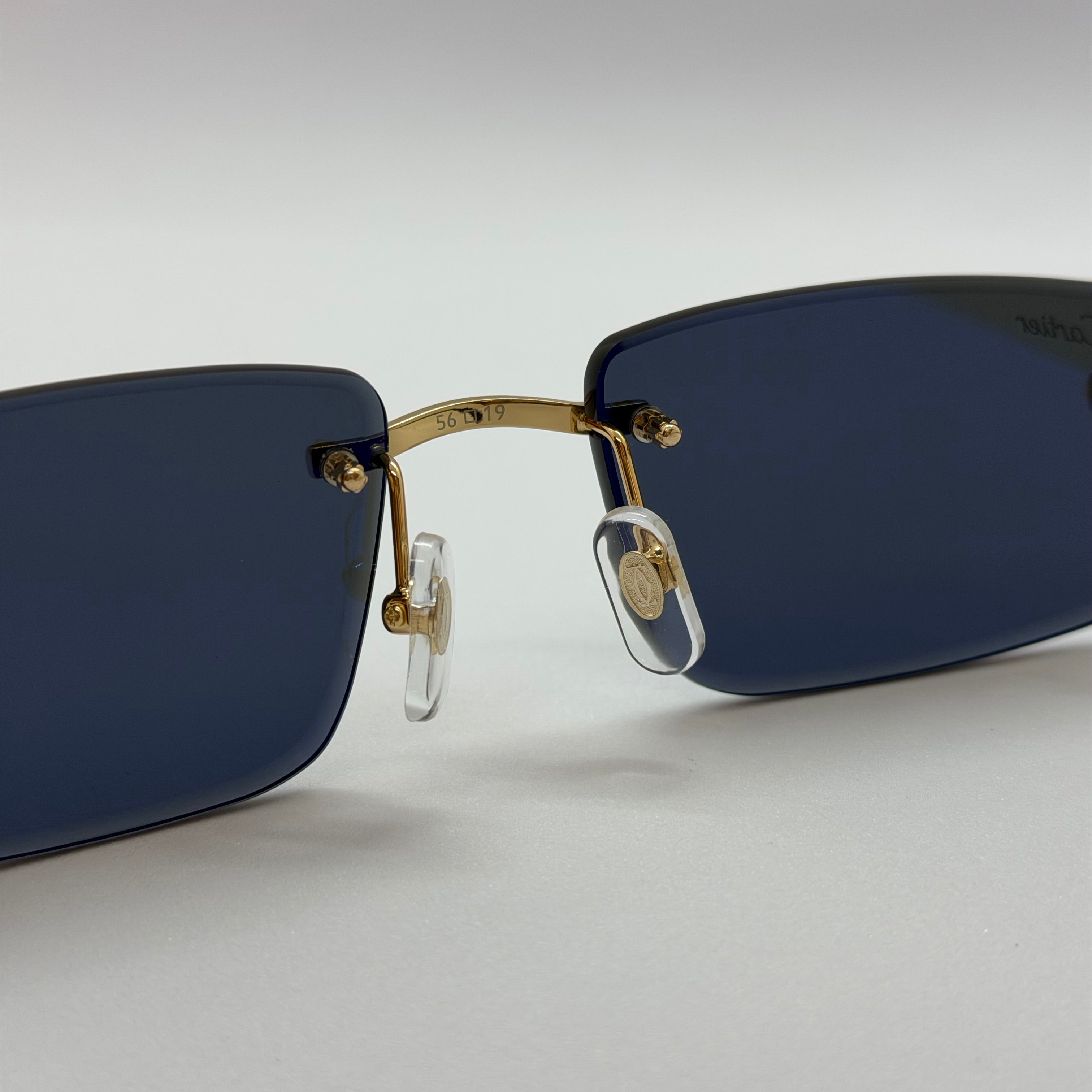 модел Cuso Black