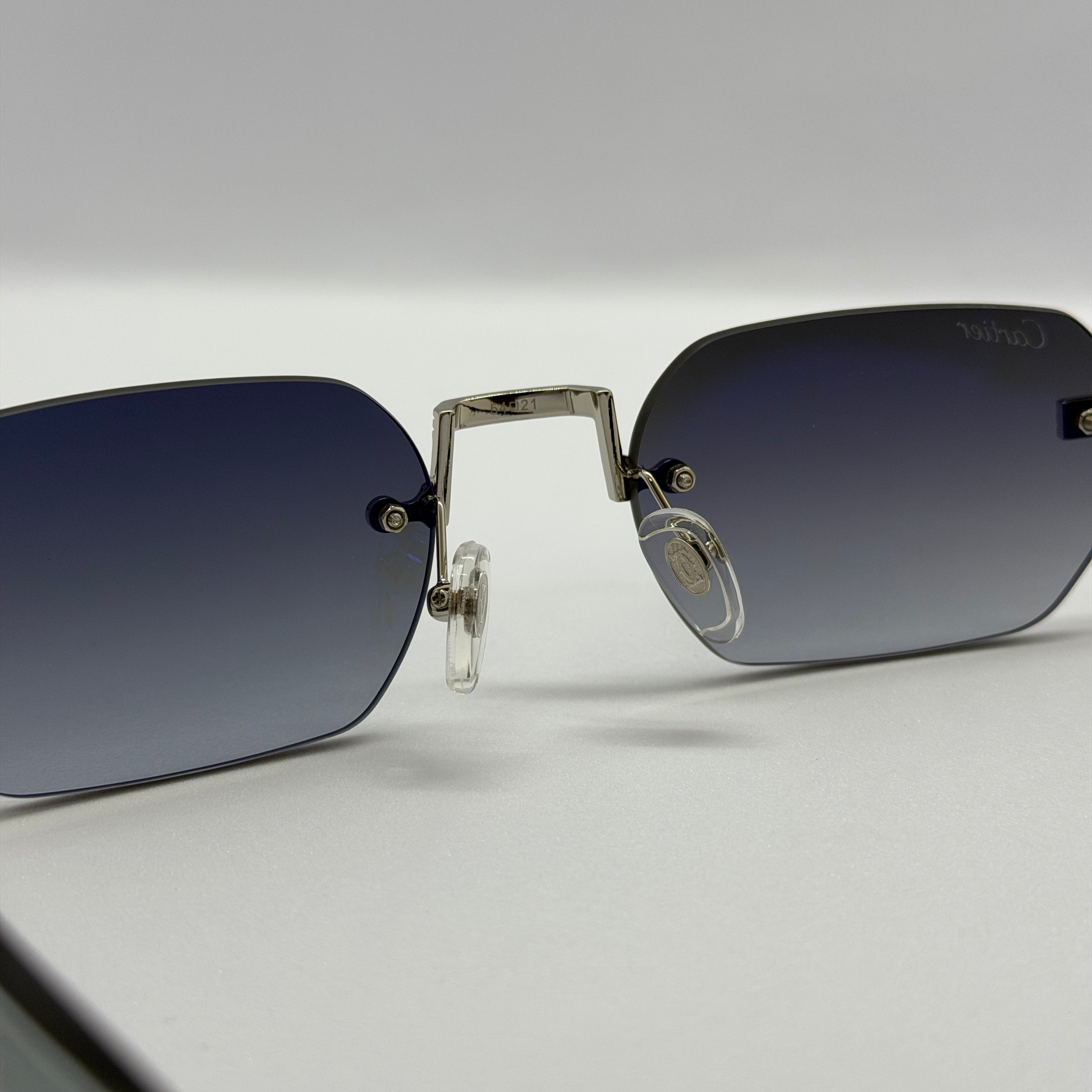 модел A Solara Blue