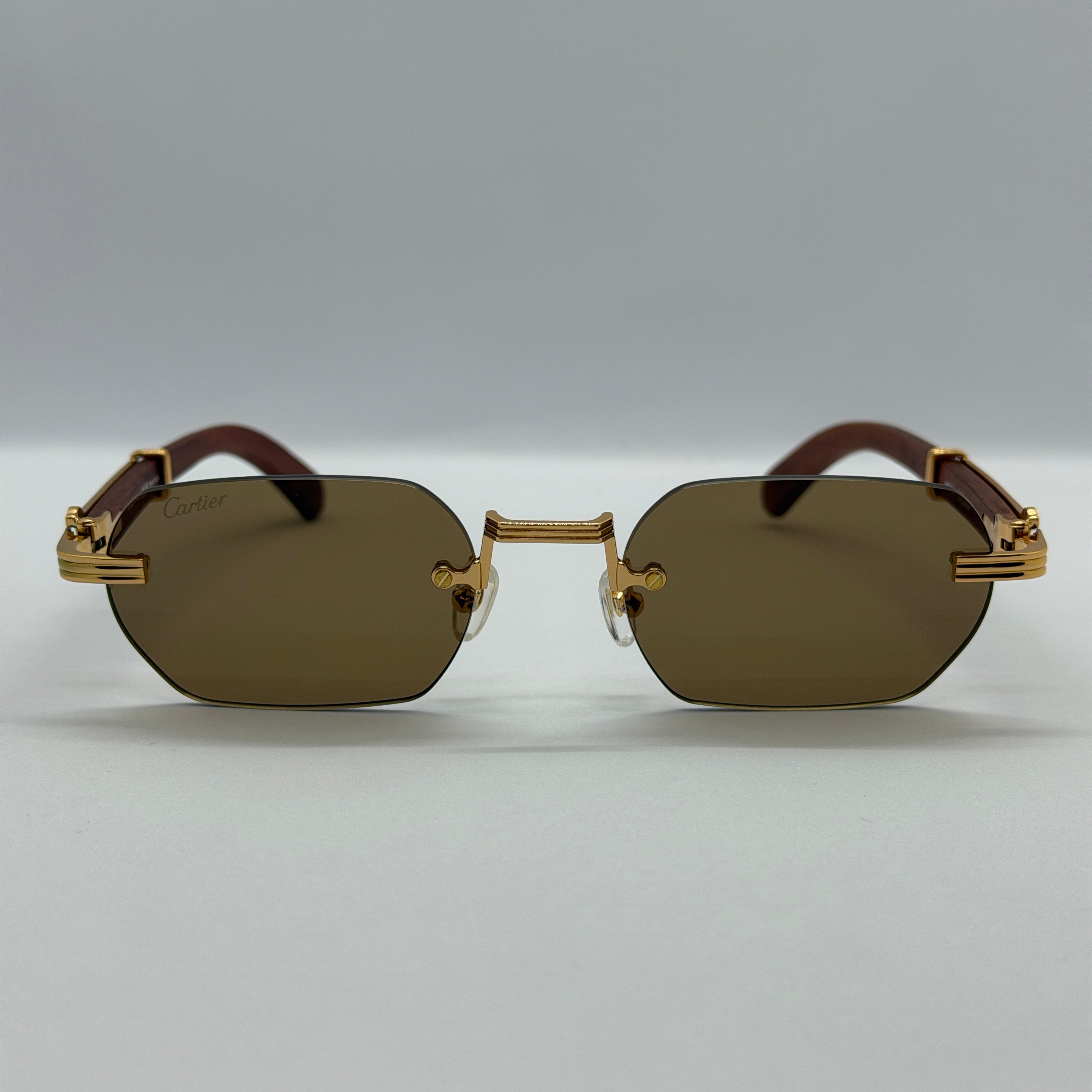 модел A Solara Brown