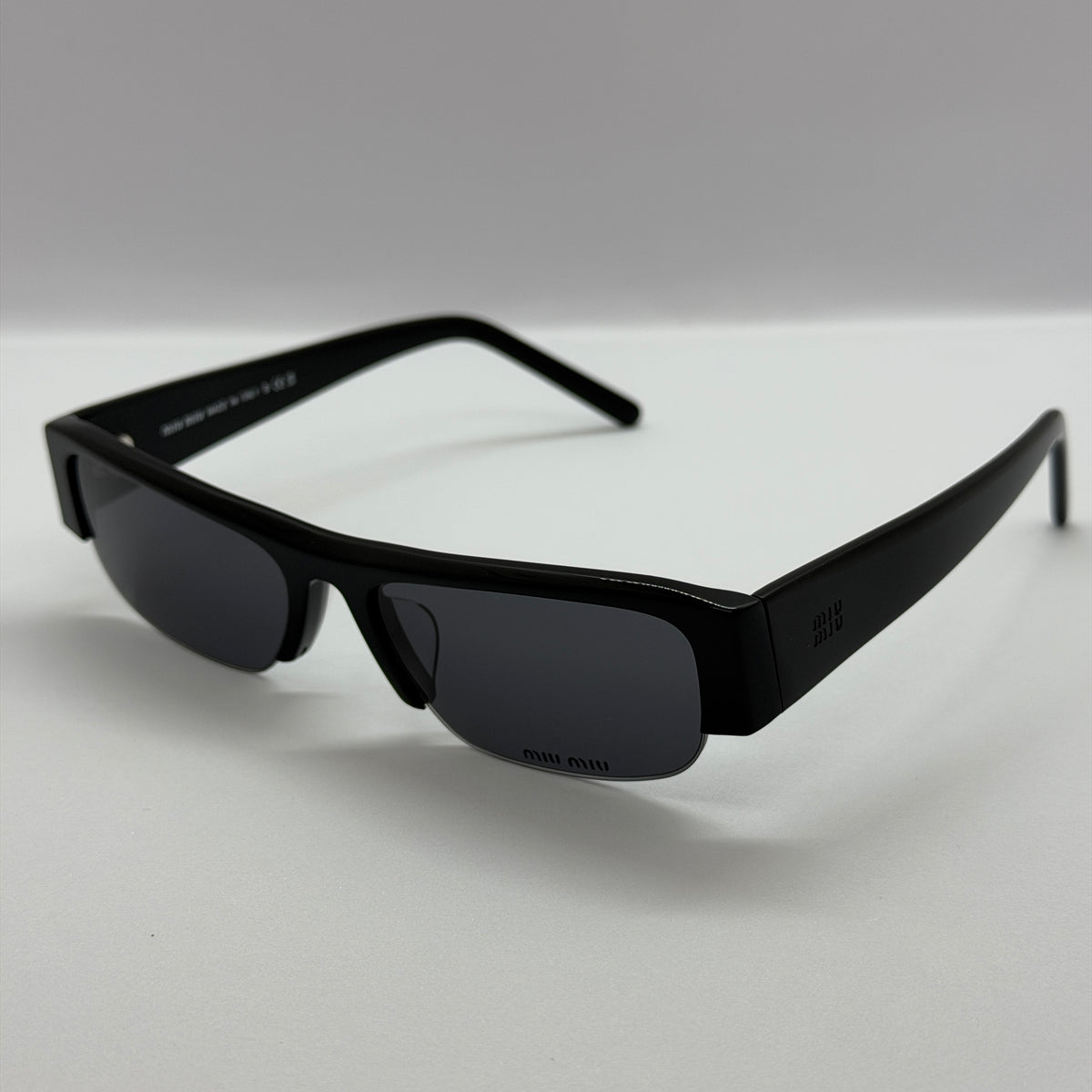 модел Аvira Black