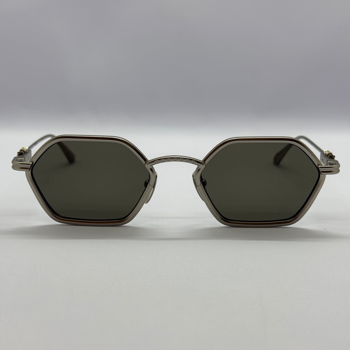 модел Classic Silver
