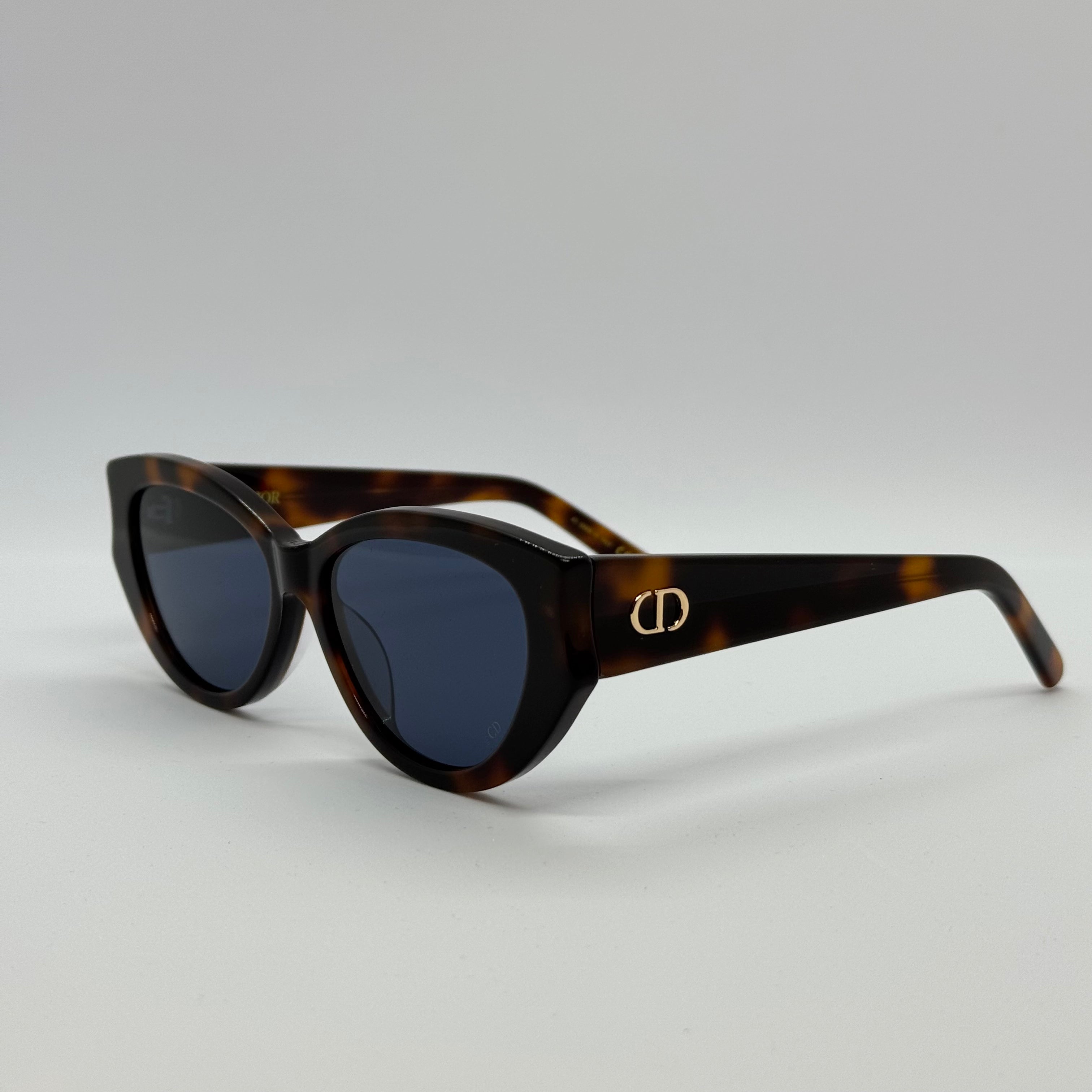 модел Veloura Leopard