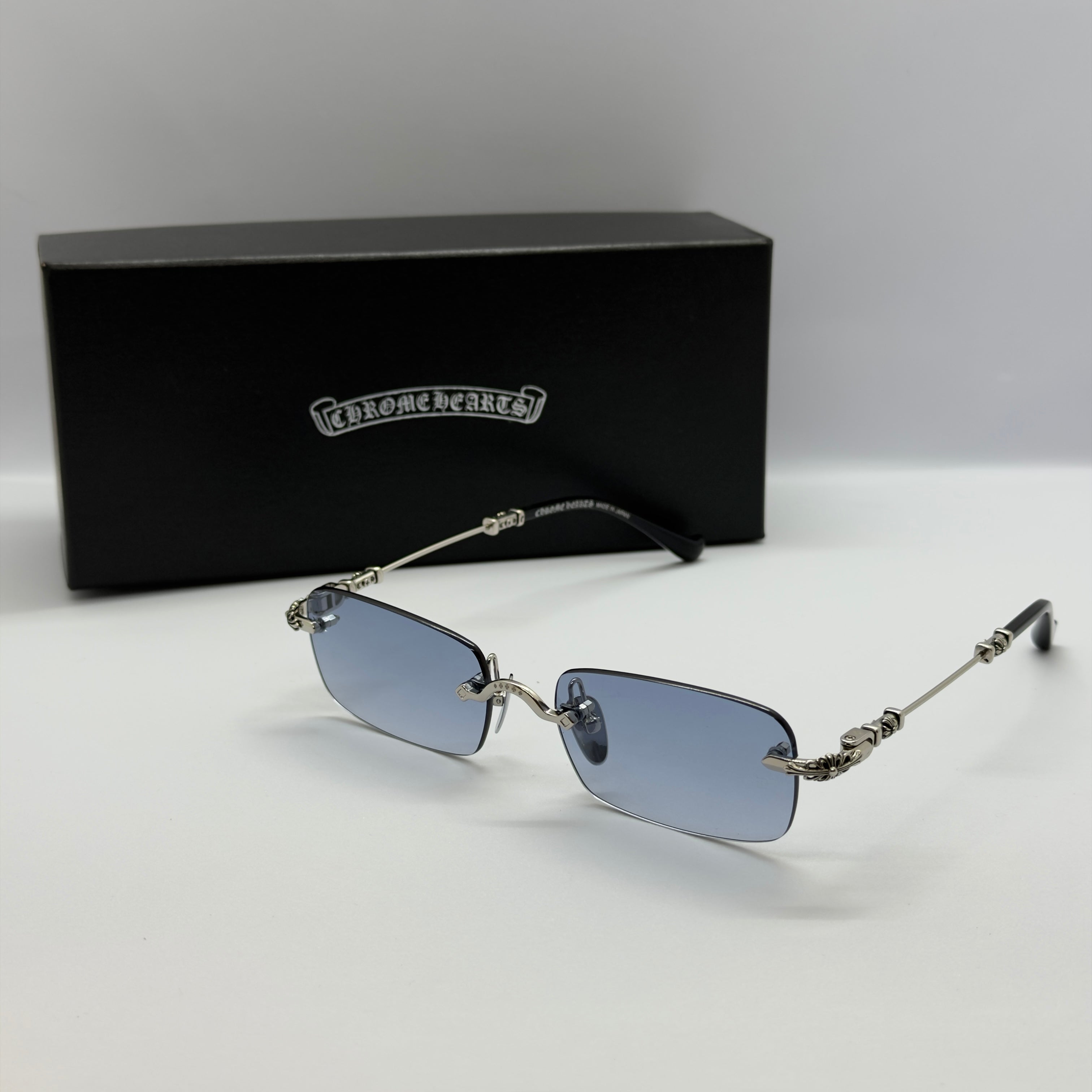 модел Amalfi Silver