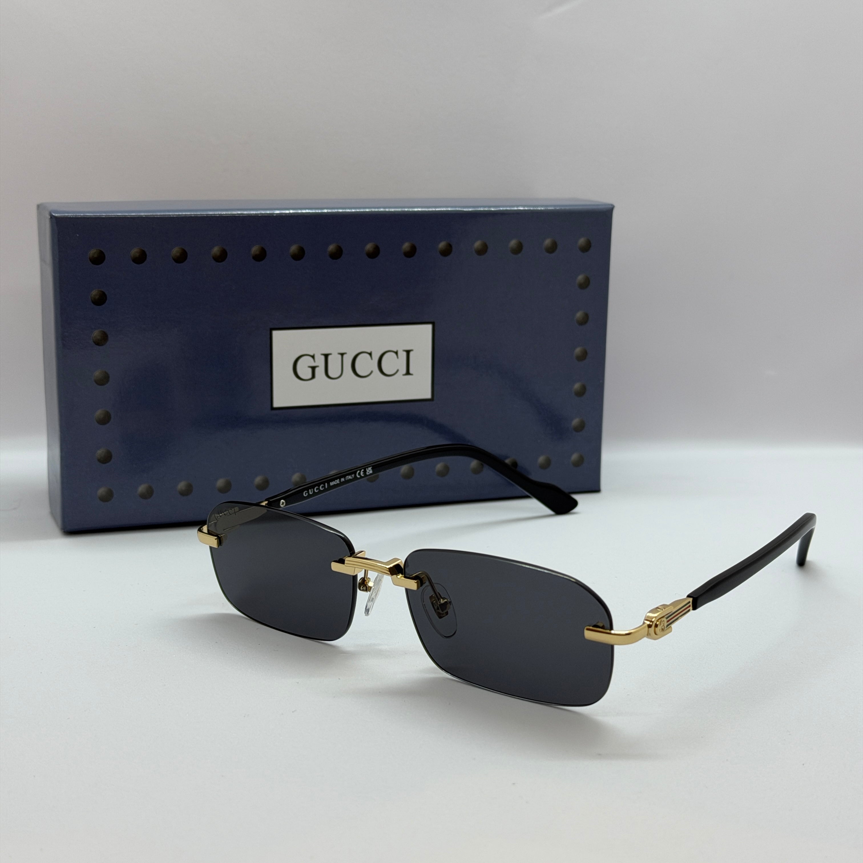 модел Rectangular frame Gold