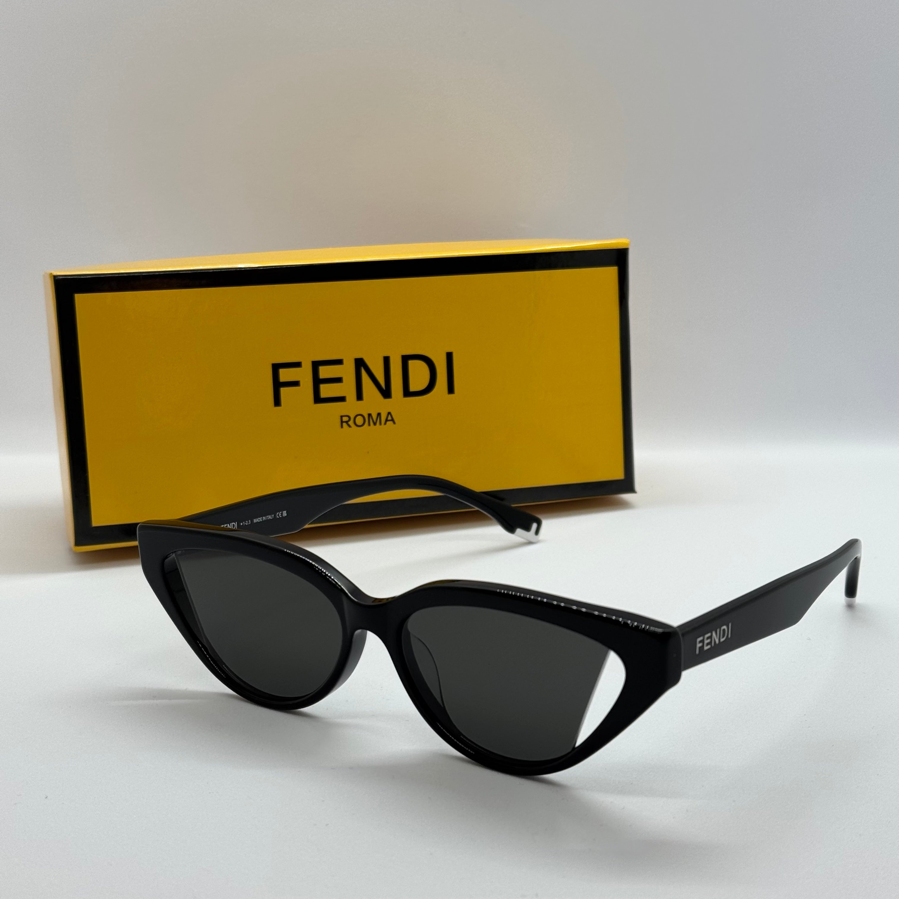 модел Black Cut