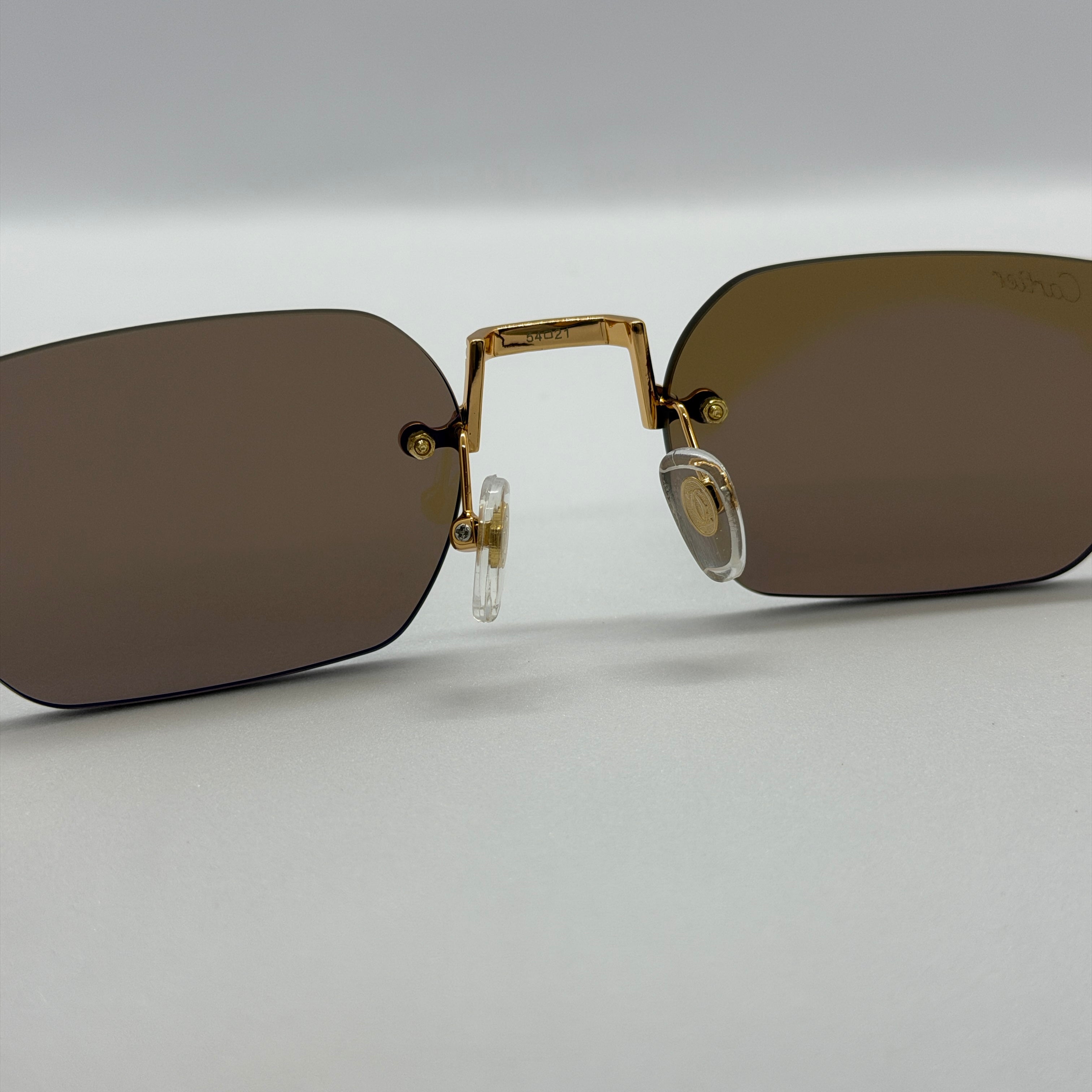 модел A Solara Brown