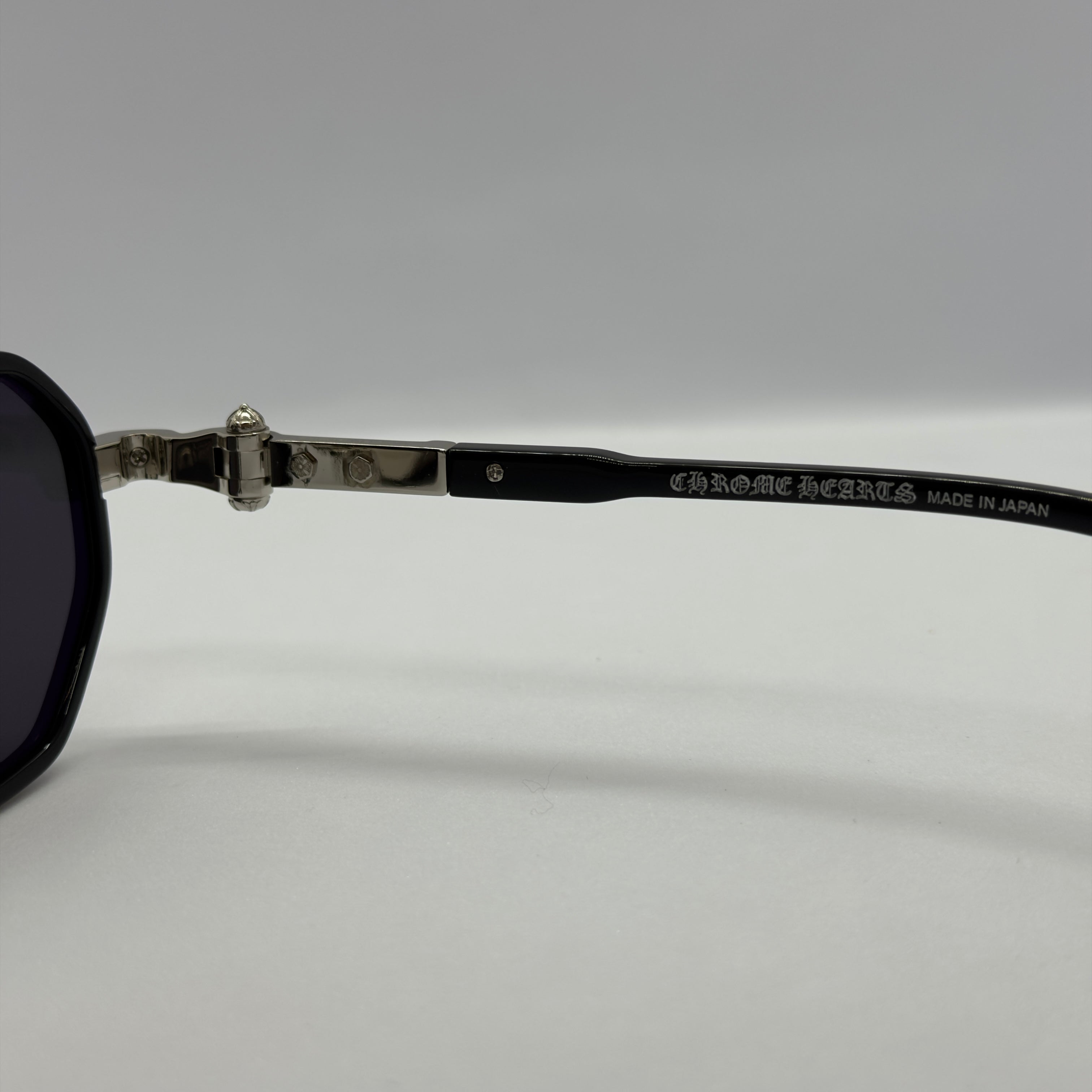 модел Roma Black
