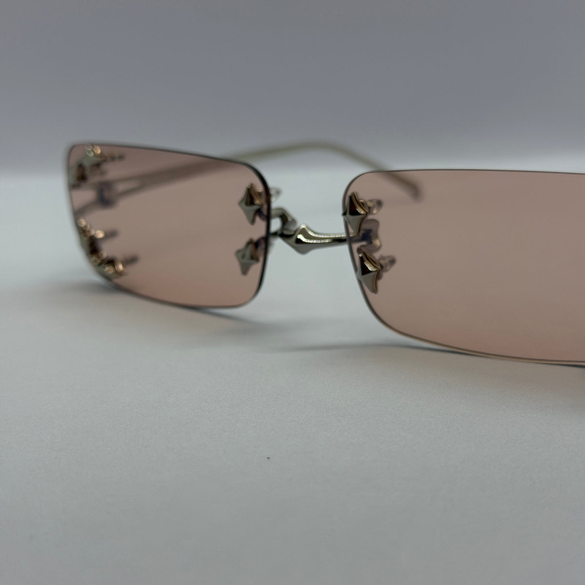 модел Beyond Pink