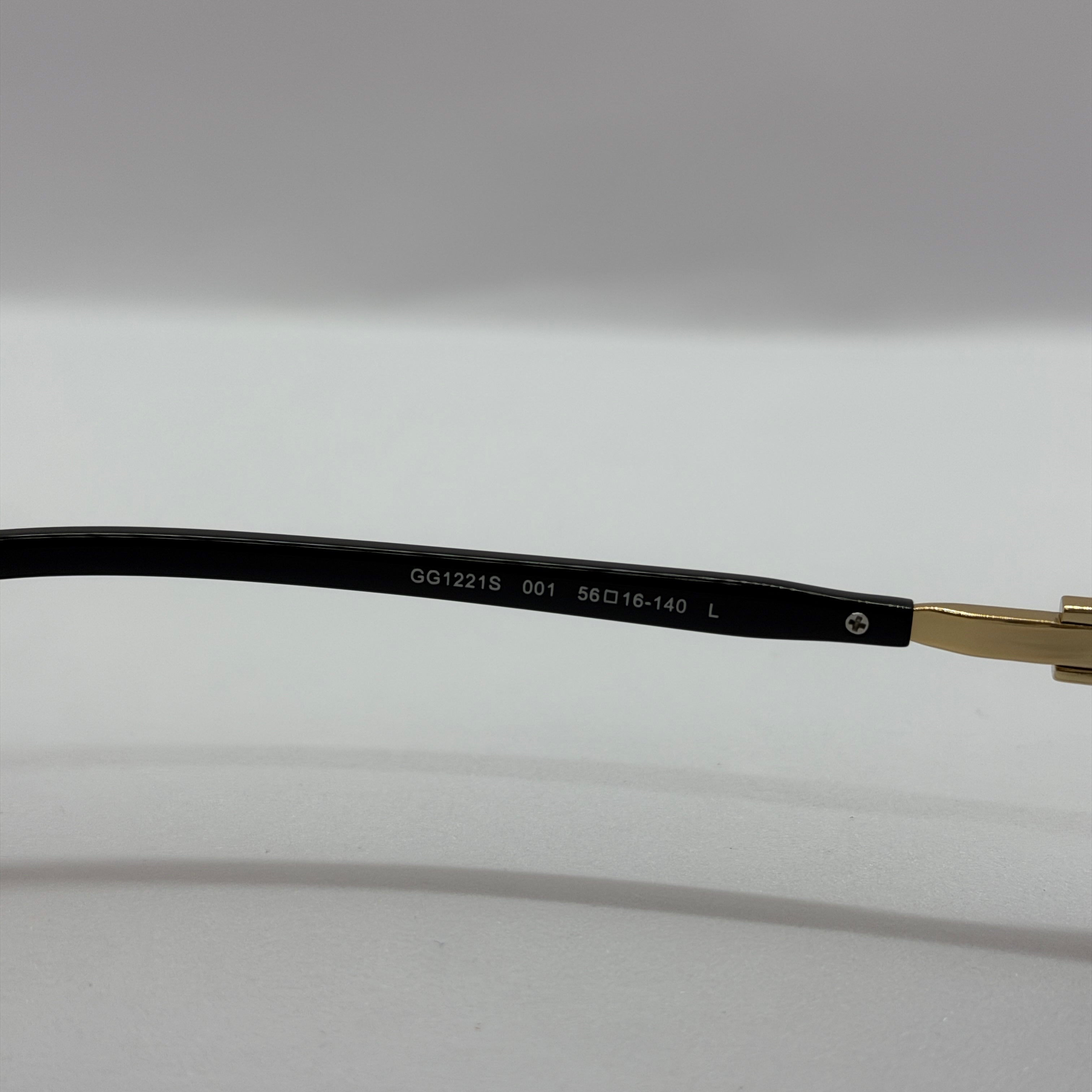 модел Rectangular frame Gold