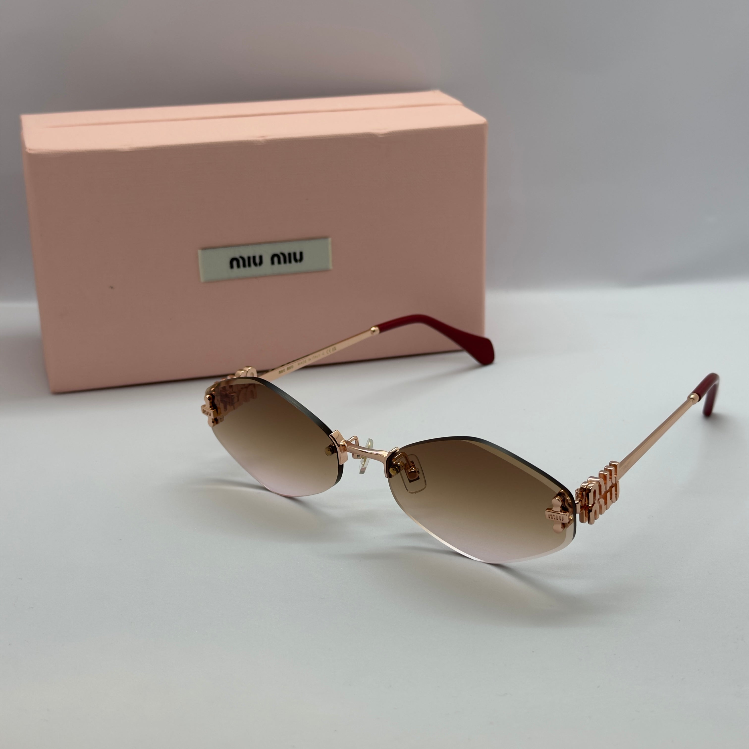 модел Nexo Pink