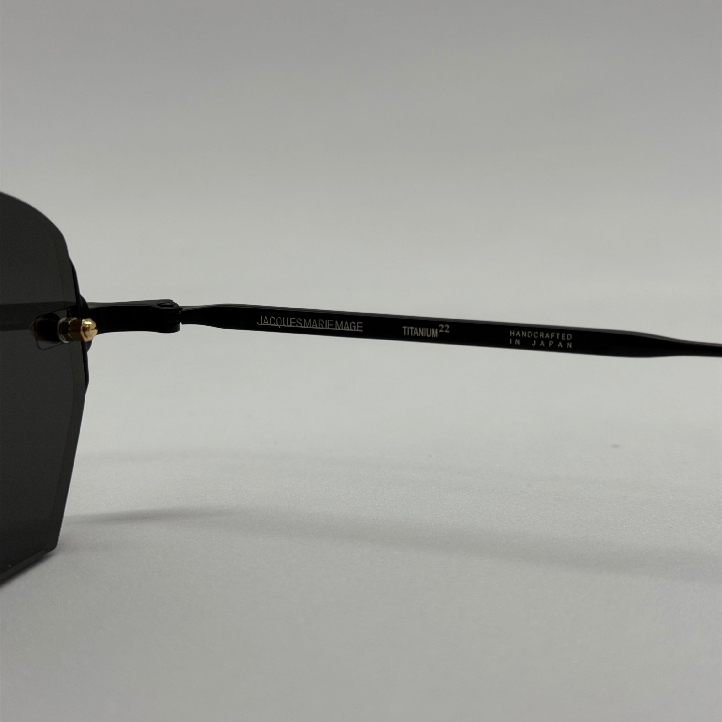модел Molino Black