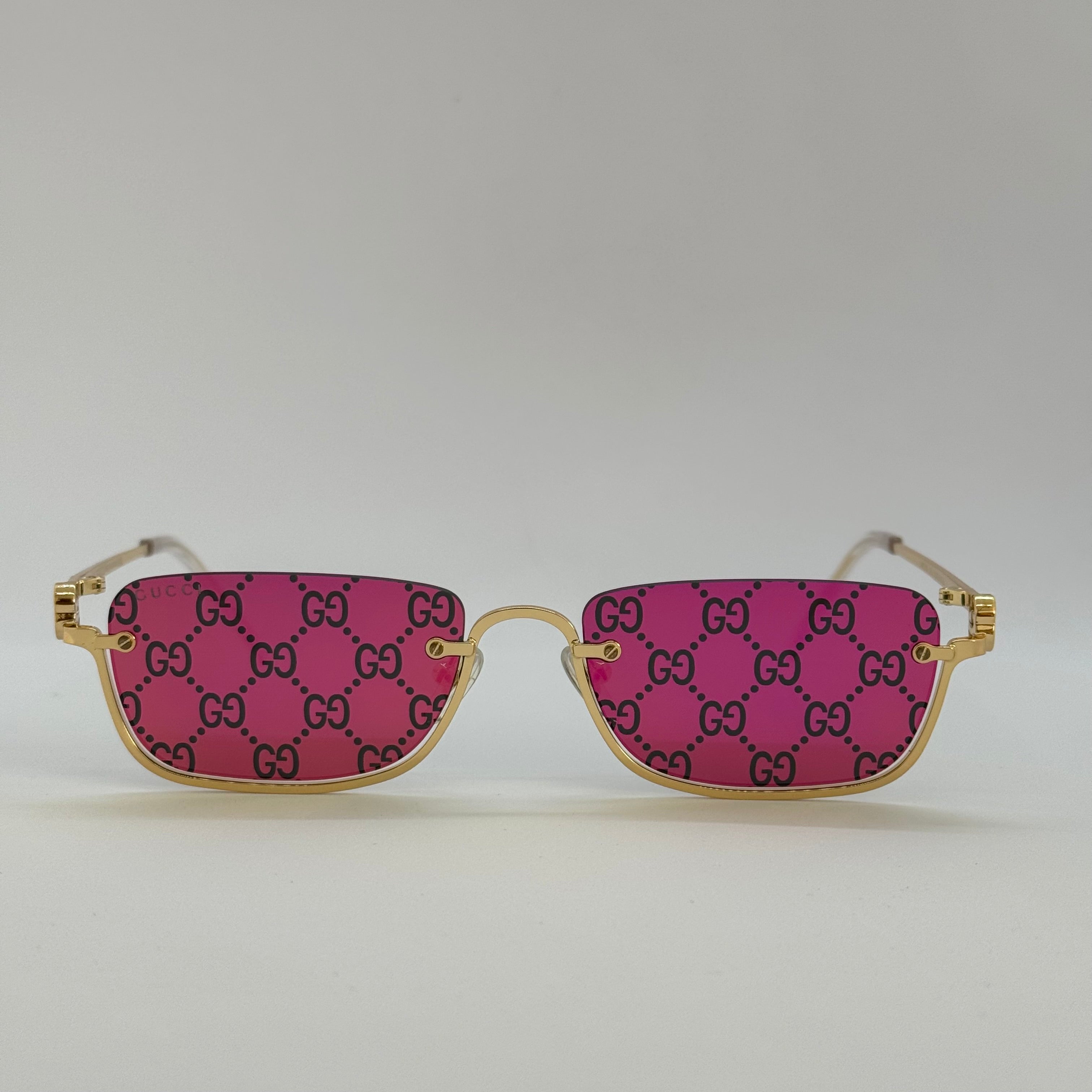 модел Samel Pink