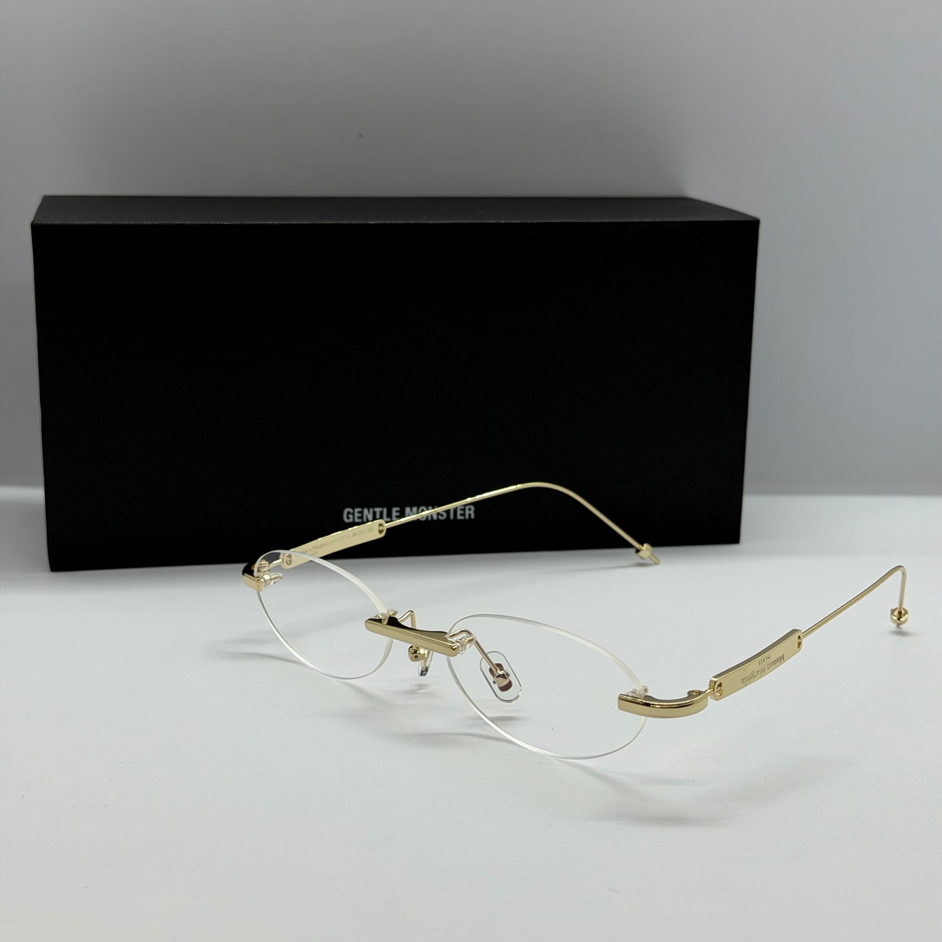 модел Monster Transparent Gold